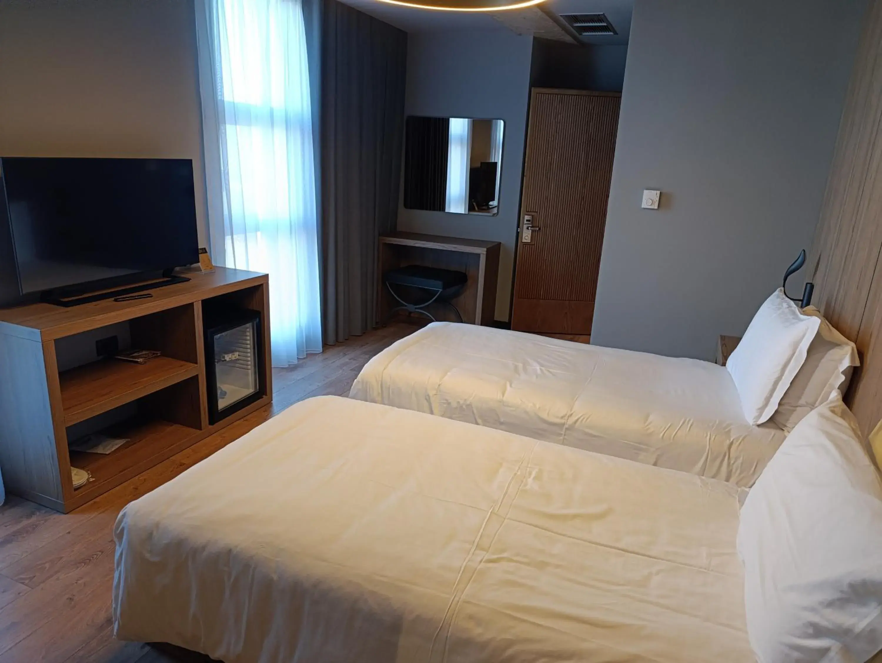 Twin Room in Toka Hotel Restaurant Twin Room in Toka Hotel Restaurant