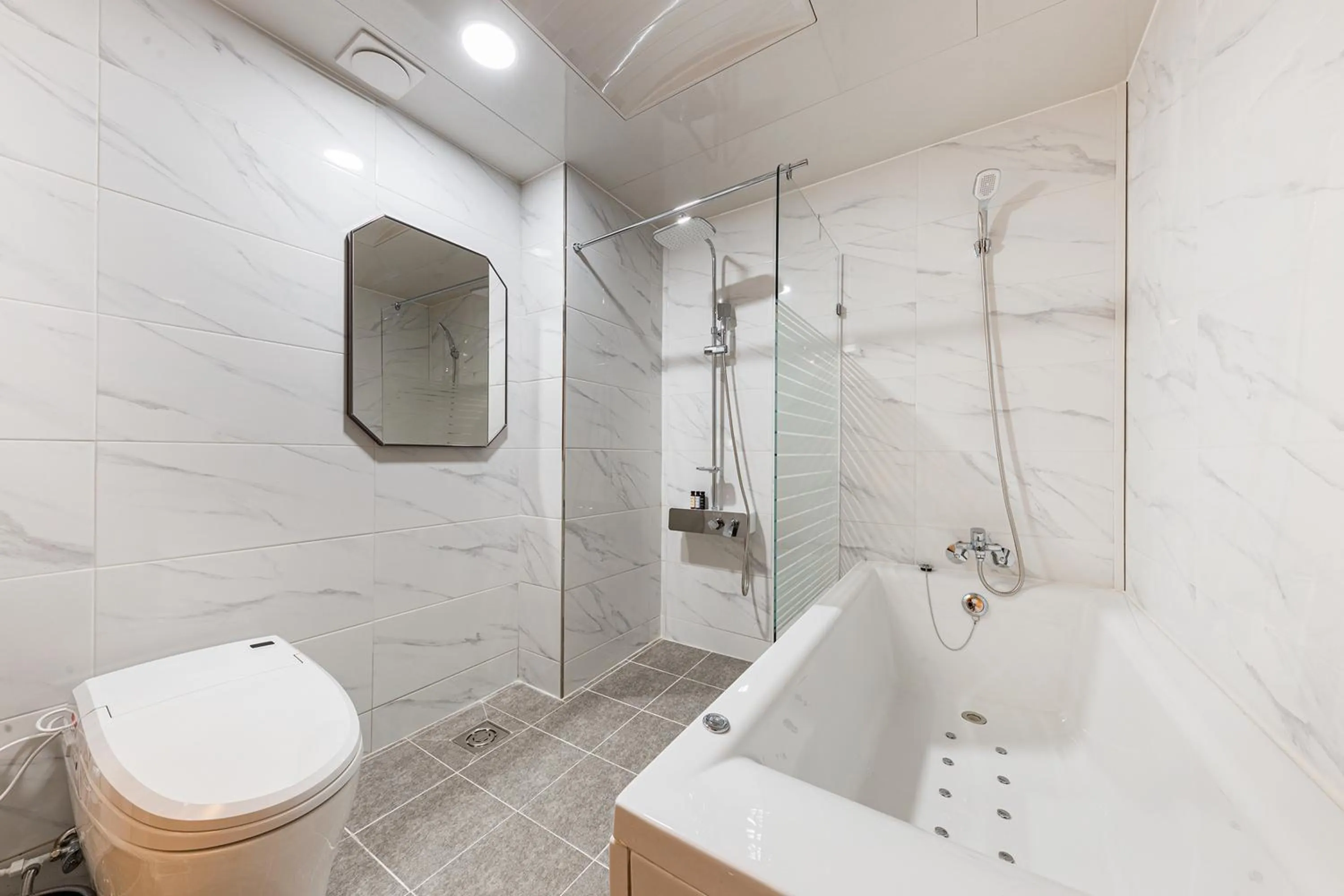 Bathroom in Hotel the Rest