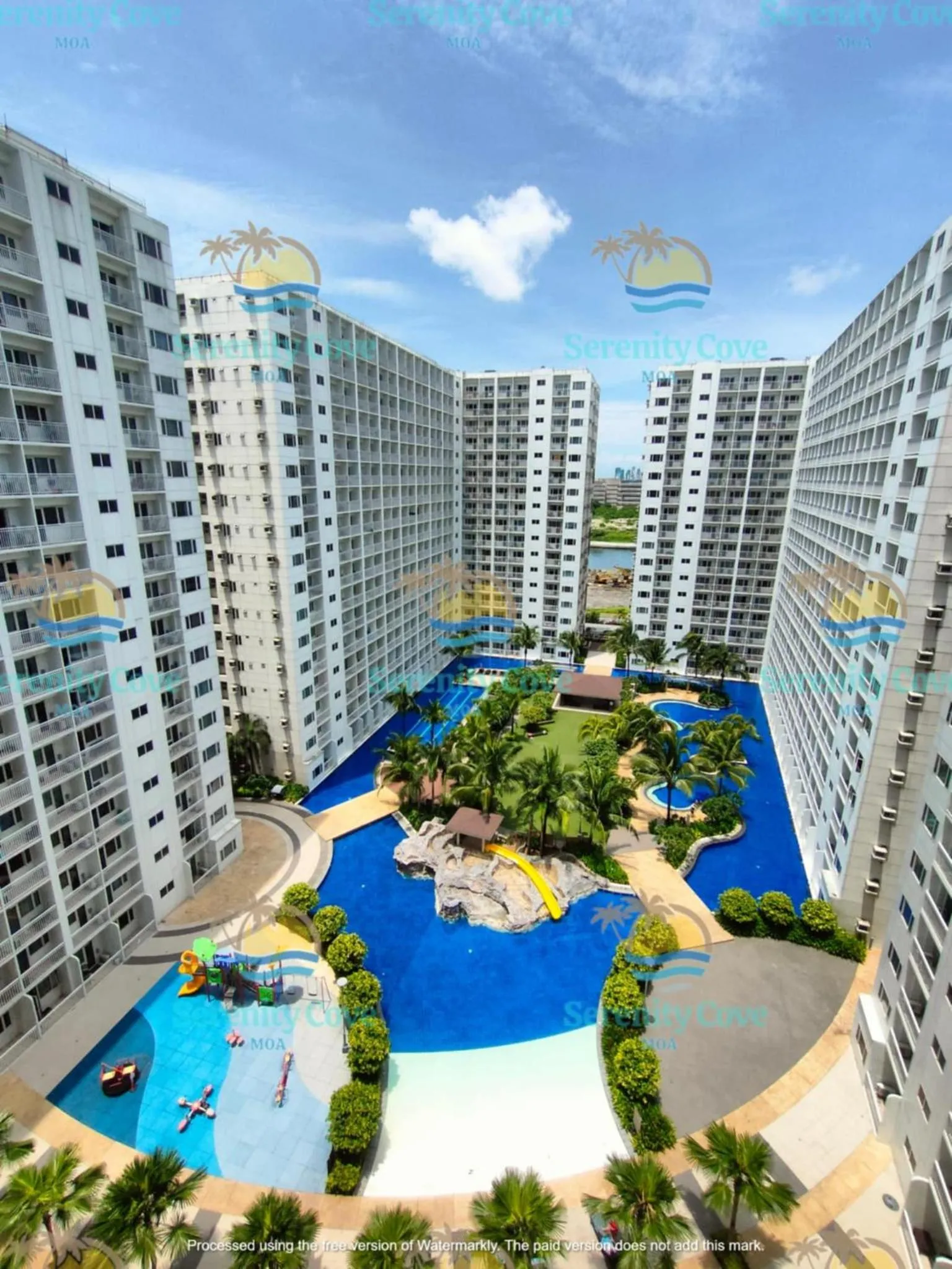 Swimming pool in Shore Residences Mall of Asia Pool View 200mbps Free Wi-Fi