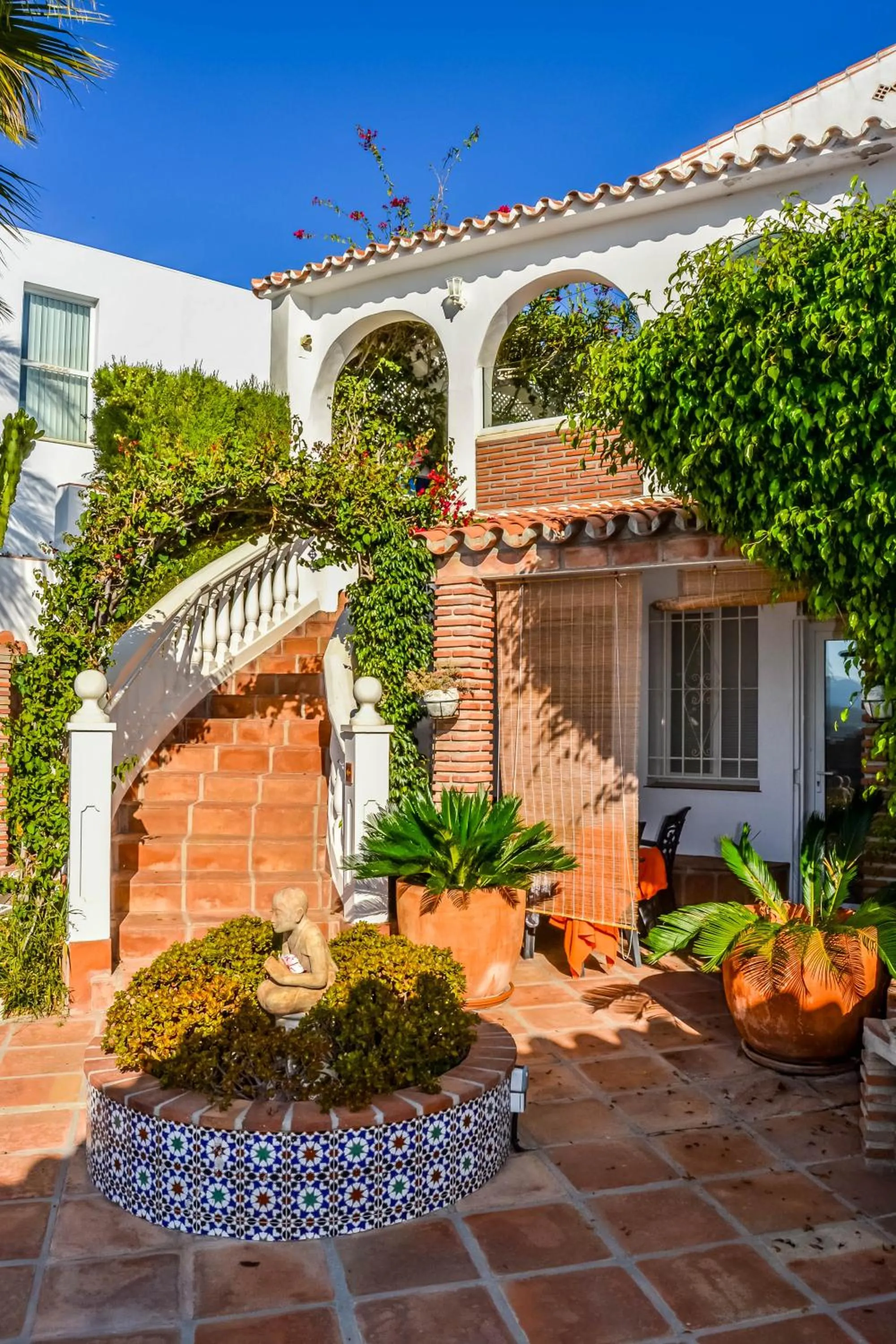 Property building in Casa Hermosa