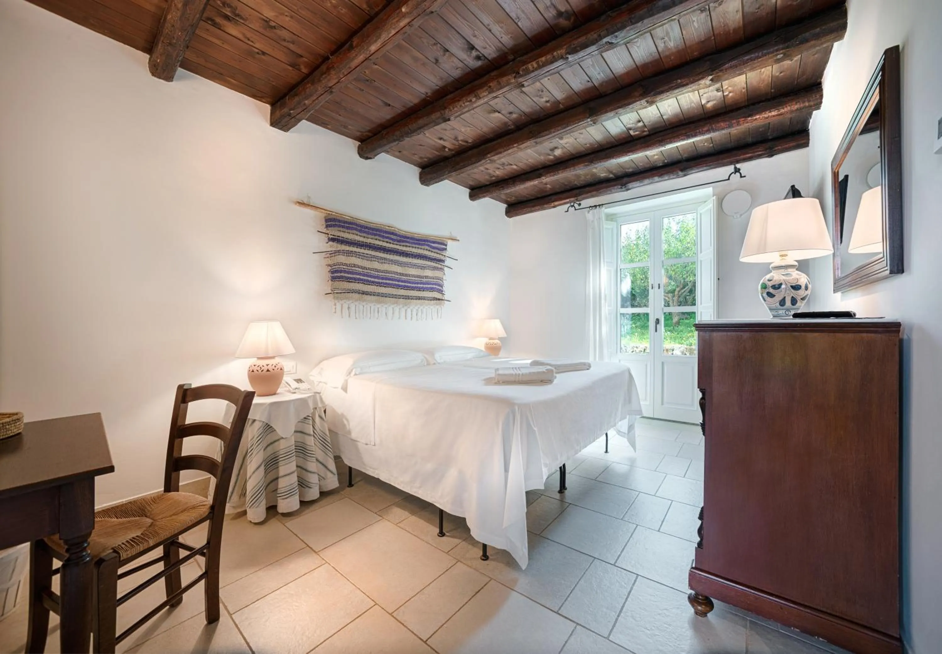 Photo of the whole room, Bed in Masseria Degli Ulivi - Noto