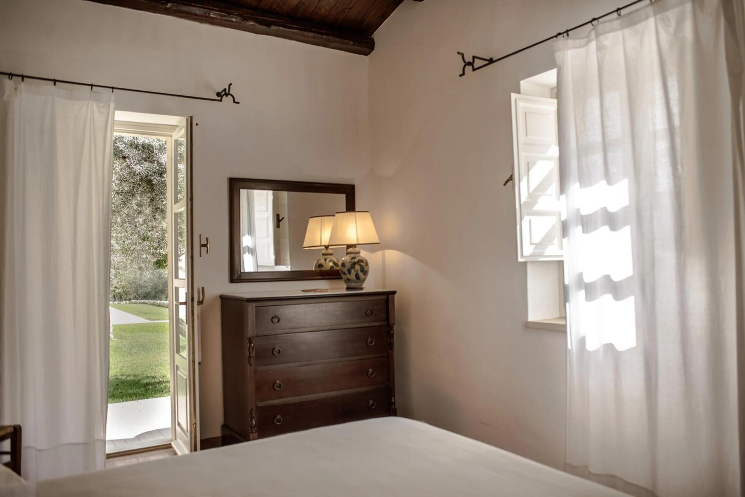 Photo of the whole room, Bed in Masseria Degli Ulivi - Noto