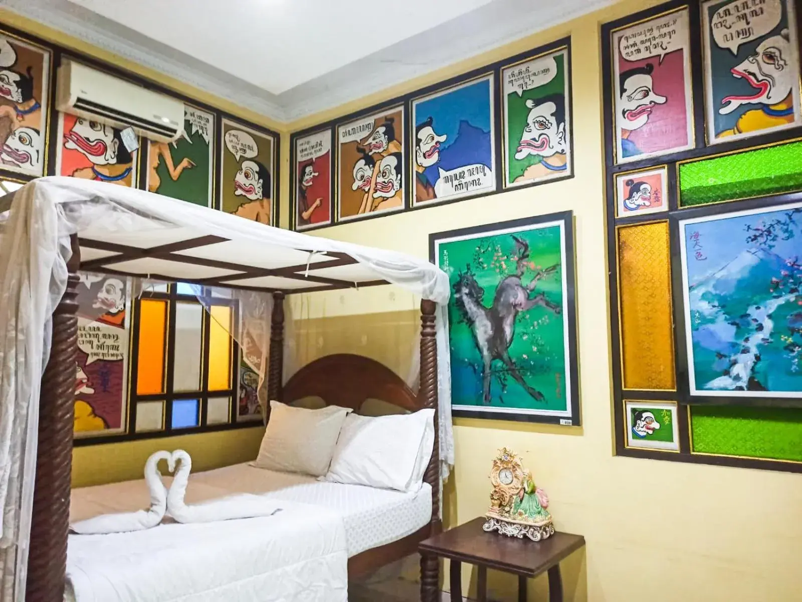 Bed in Omah Eling Medang Kamulan Borobudur Bed in Omah Eling Medang Kamulan Borobudur