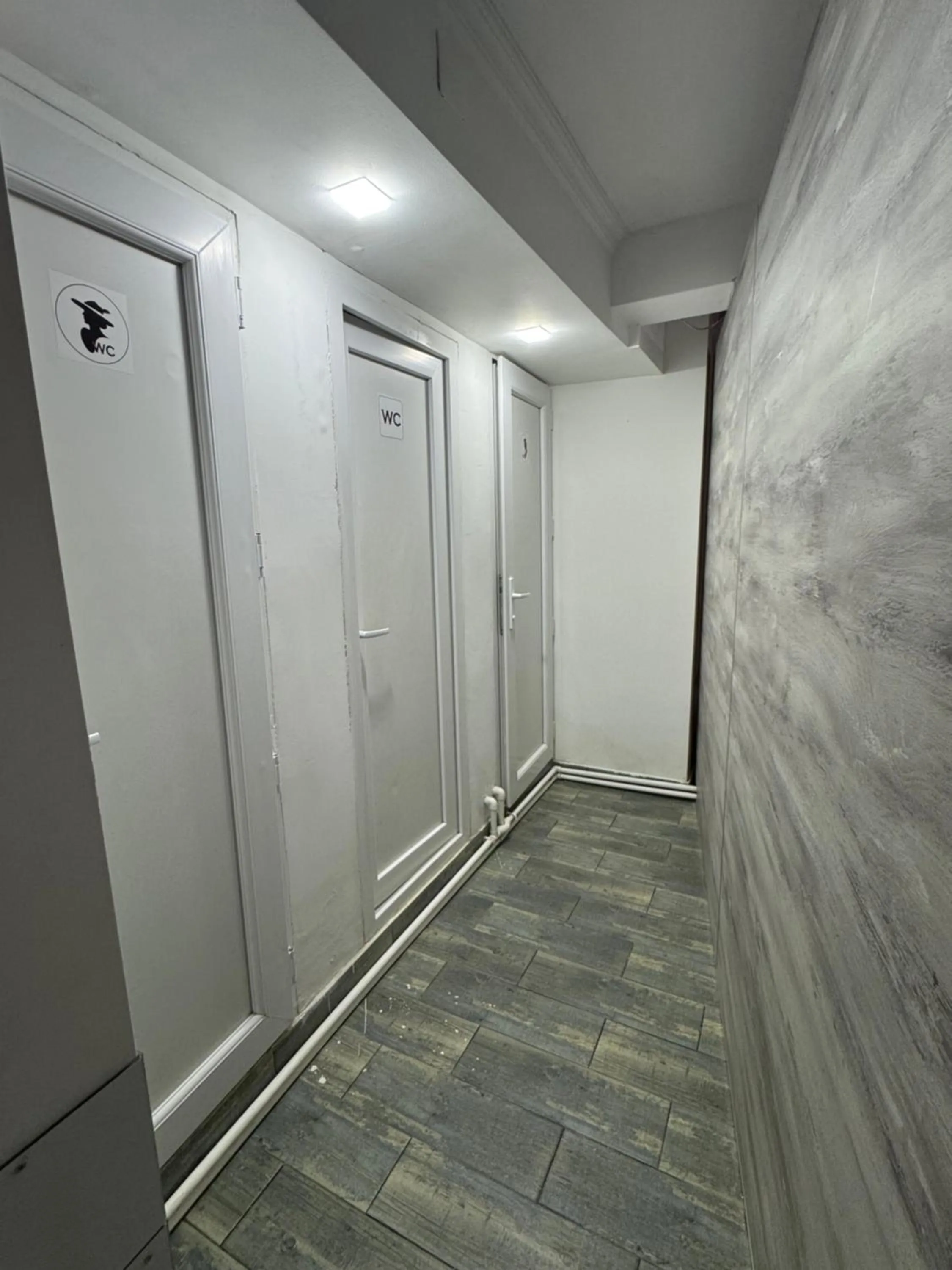 wardrobe in Hostel VOYAGE