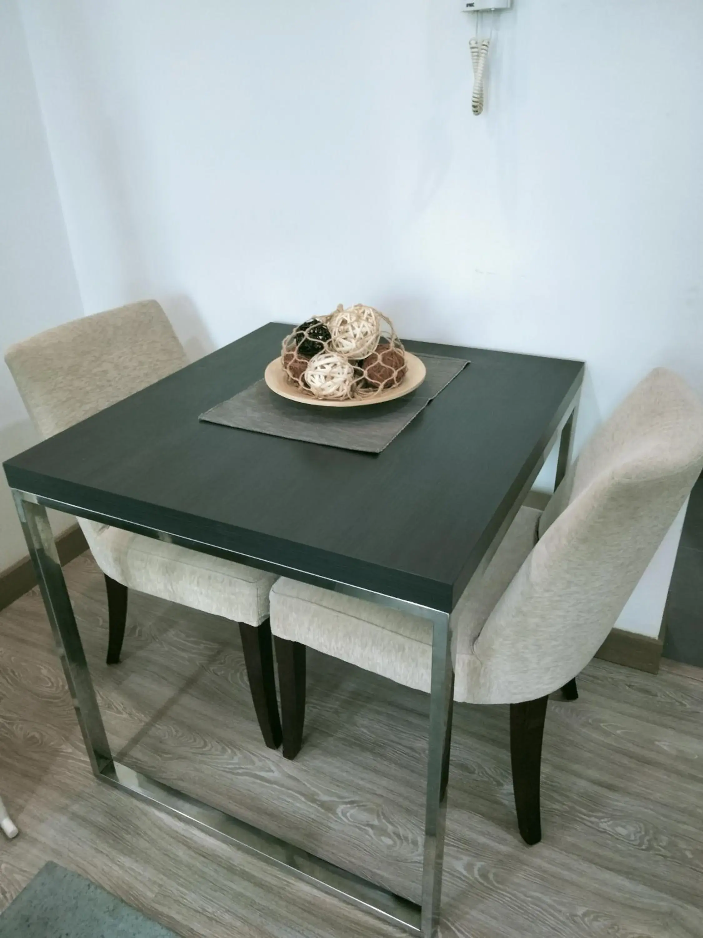 Dining area in Oneiro One Bukit Ceylon Dining area in Oneiro One Bukit Ceylon