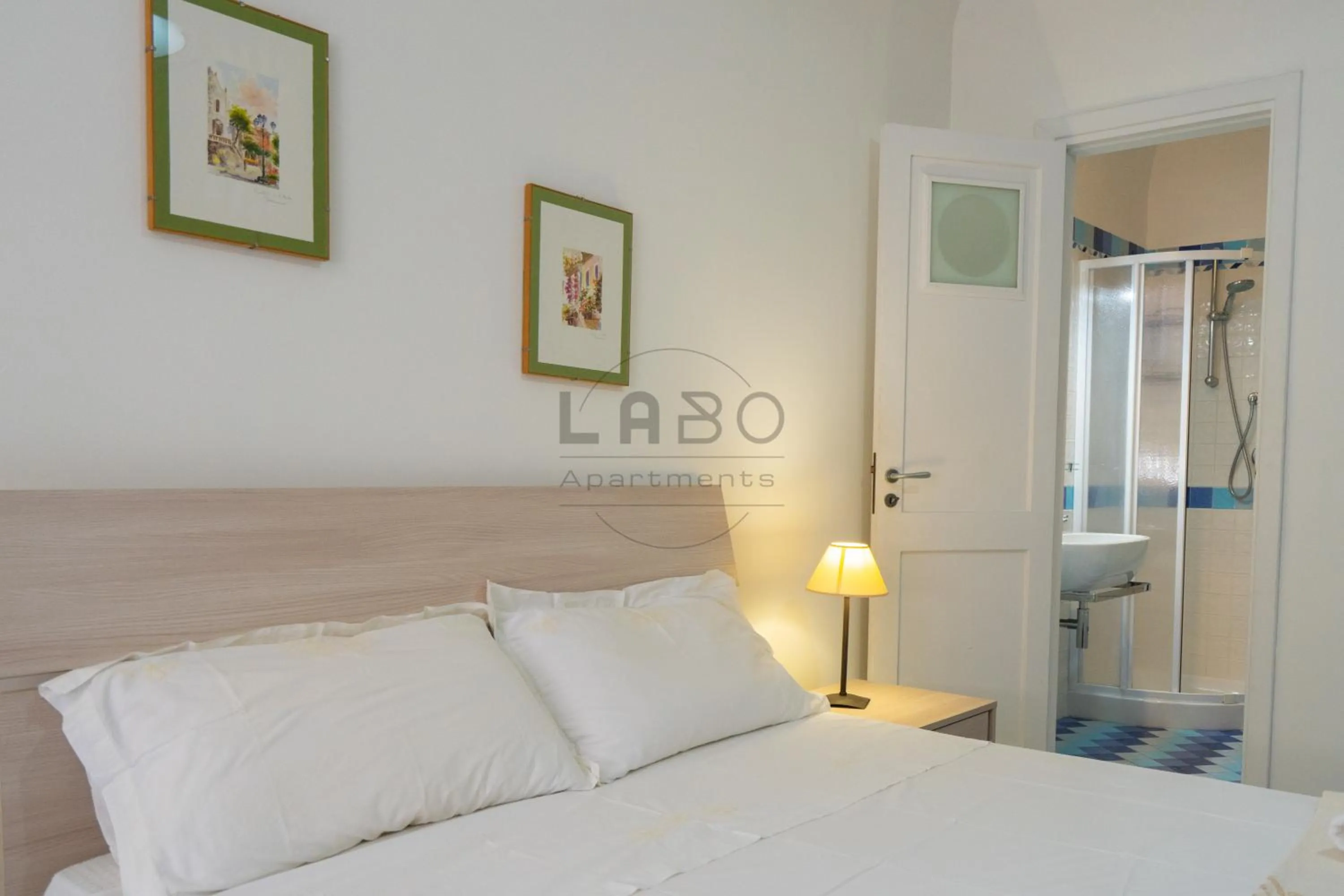 Bed in Eirene Exclusive Apartment