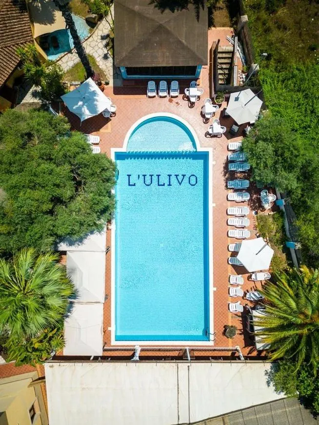 Swimming pool in Hotel L'Ulivo