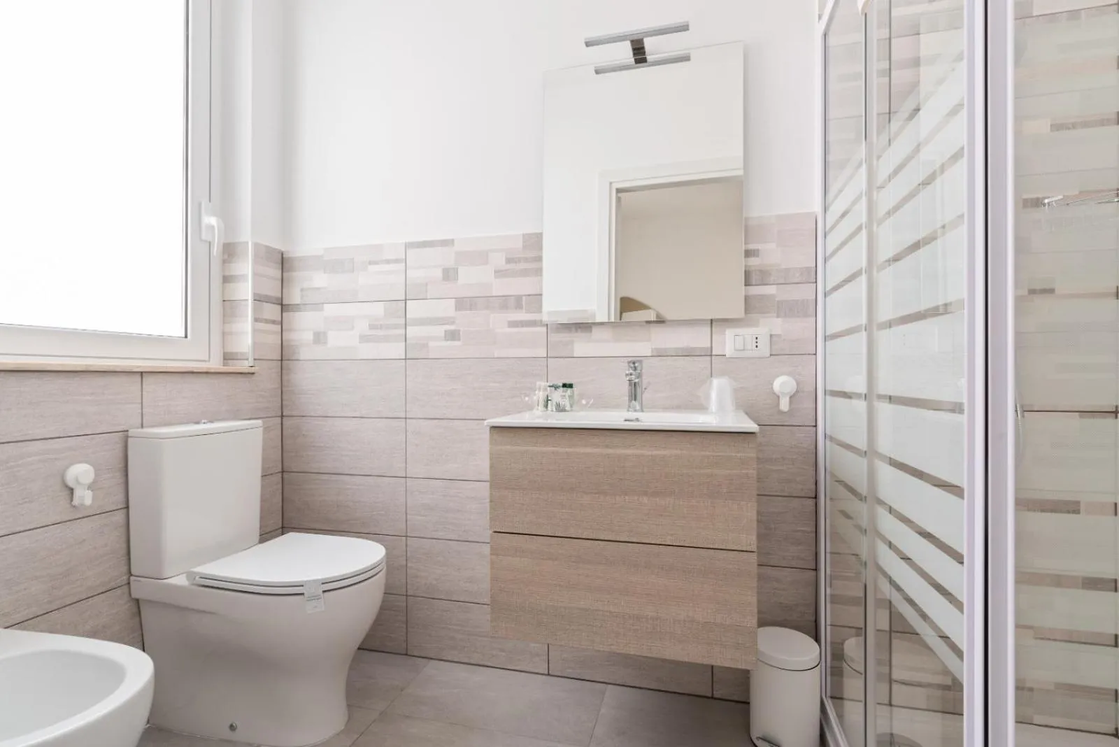 Bathroom in Affittacamere L'Eolie