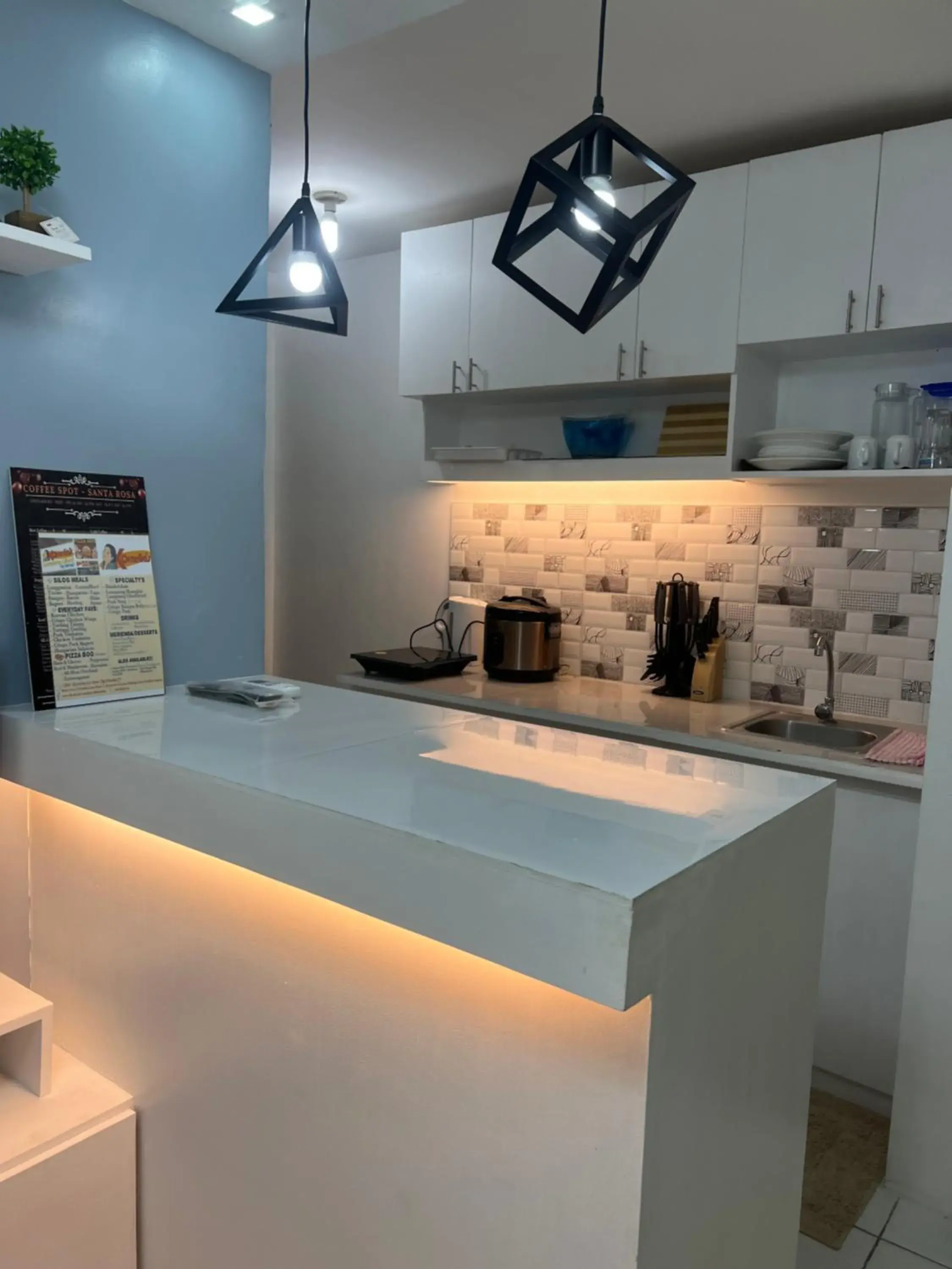 Cozy Boo Suite near Enchanted kingdom by Dynel Cozy Boo Suite near Enchanted kingdom by Dynel