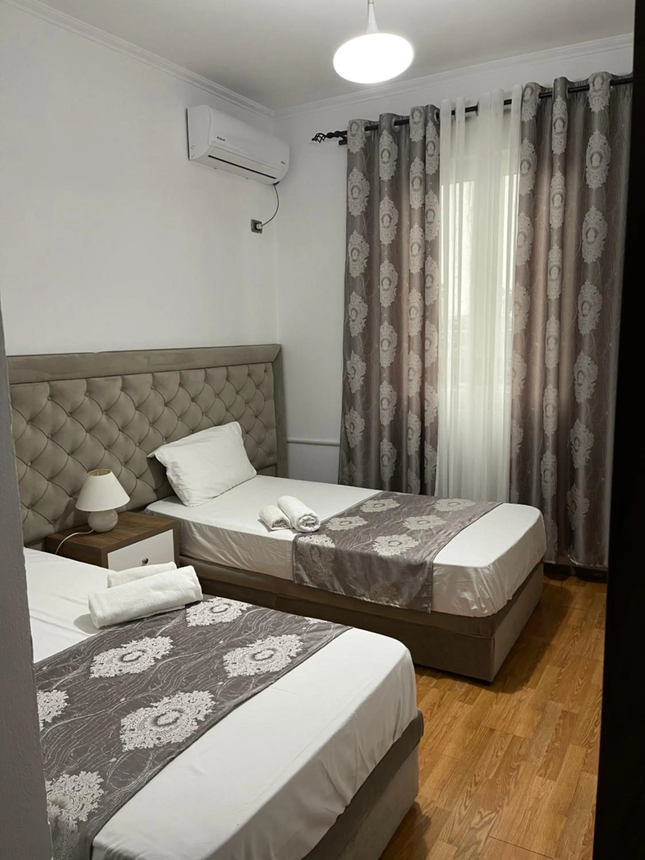 Photo of the whole room, Bed in Hotel Jurgen