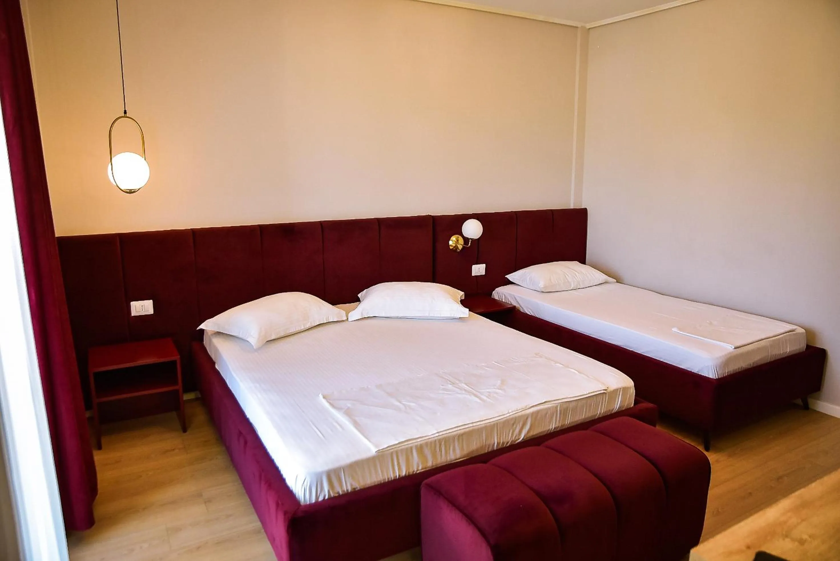 Photo of the whole room, Bed in Hotel Jurgen