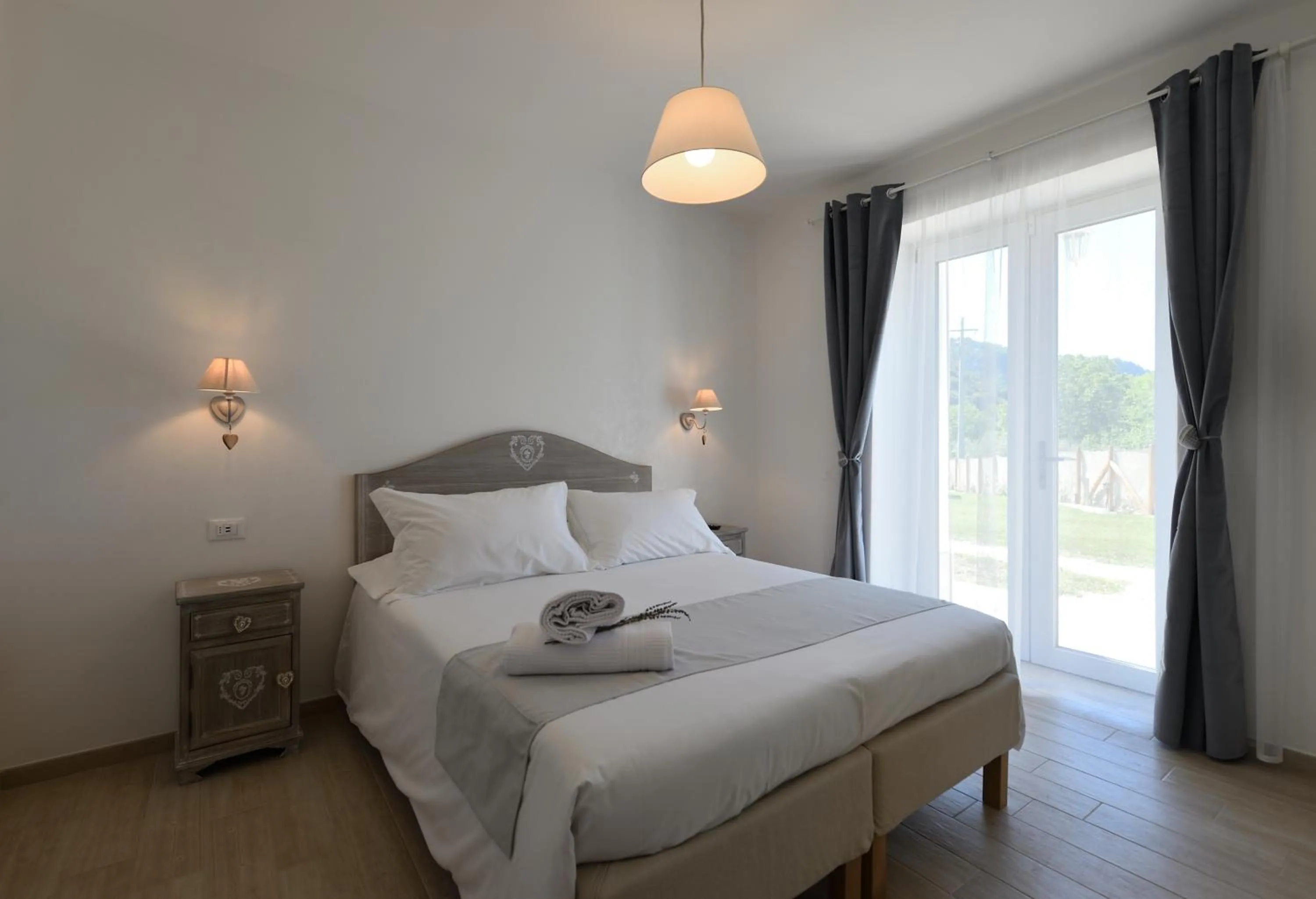 Bed in il Lago di Nemi