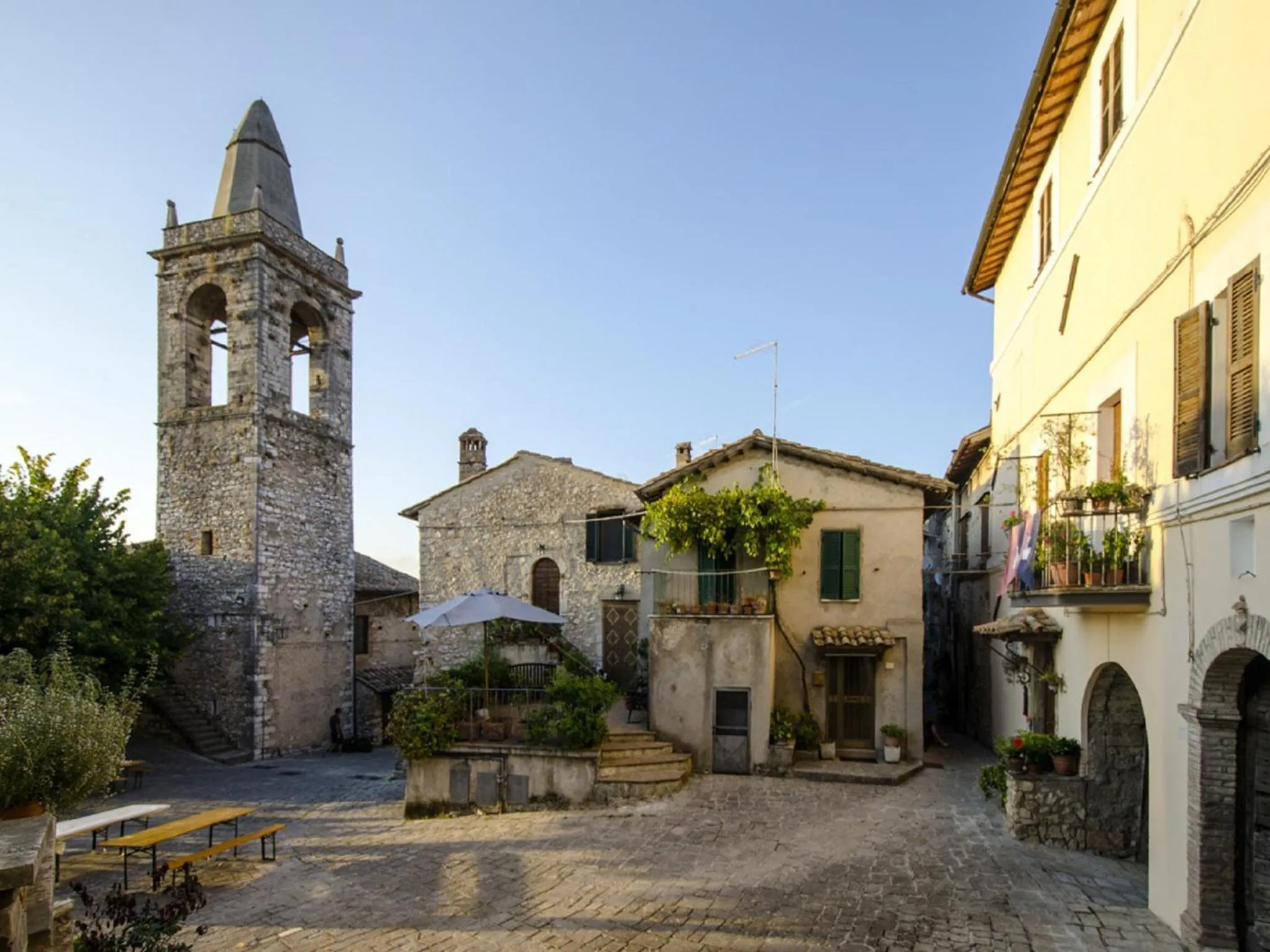 Facade/entrance in Casa Della Torre In Borgo Medievale