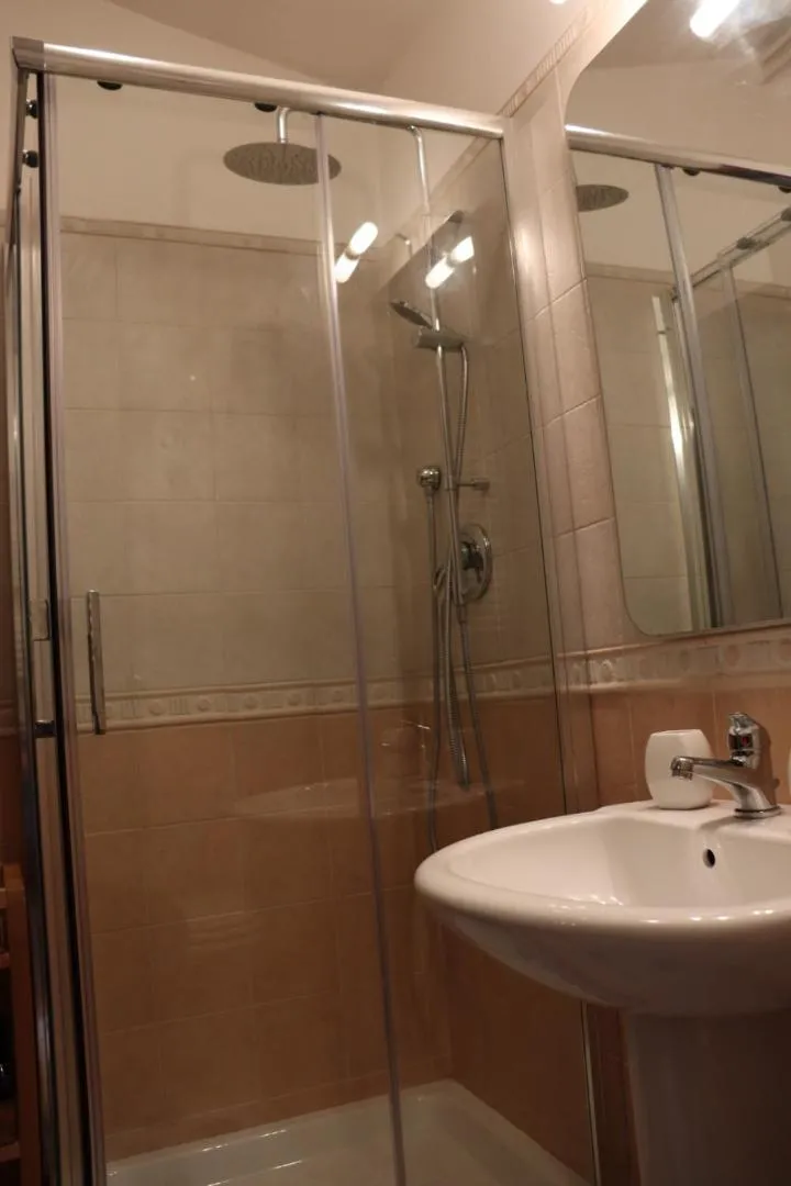 Bathroom in Casa Della Torre In Borgo Medievale