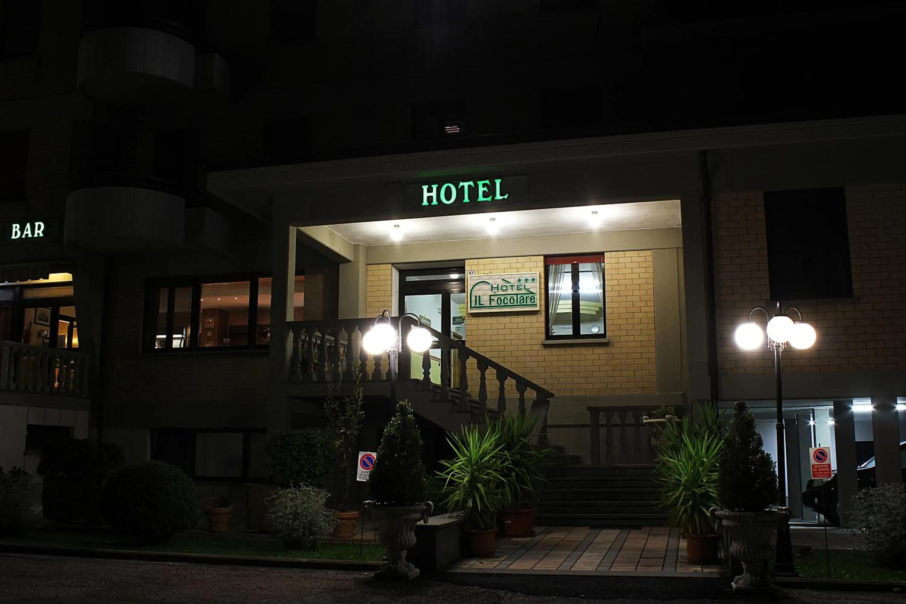 Facade/entrance in Hotel il Focolare