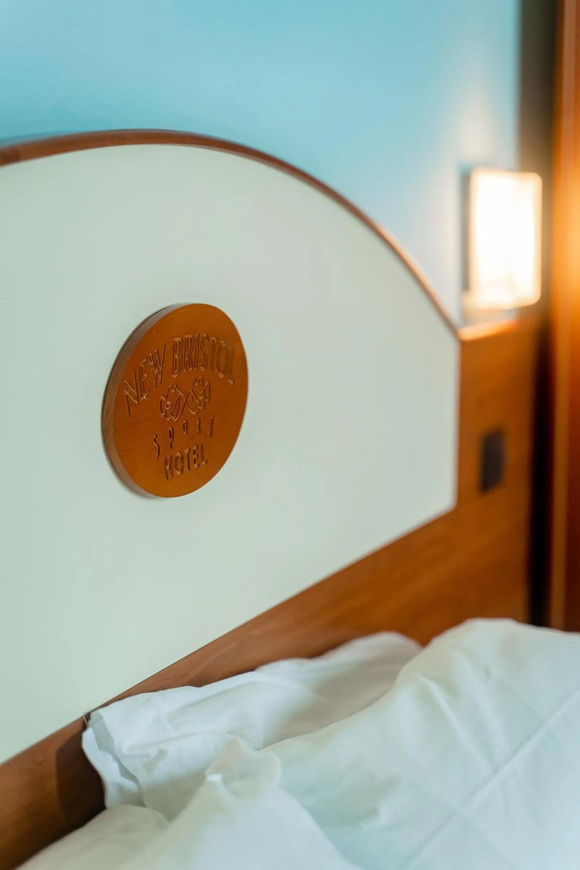 Bedroom, Bed in New Bristol Sport Hotel