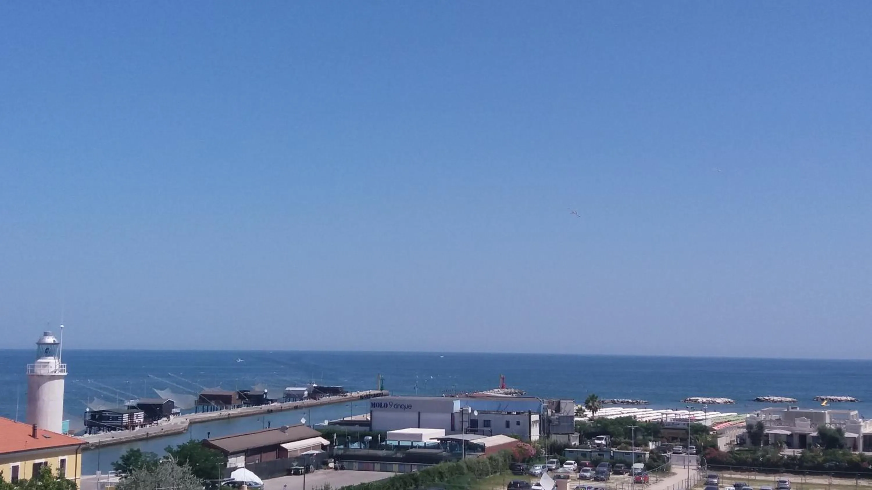 Area and facilities in New Bristol Sport Hotel