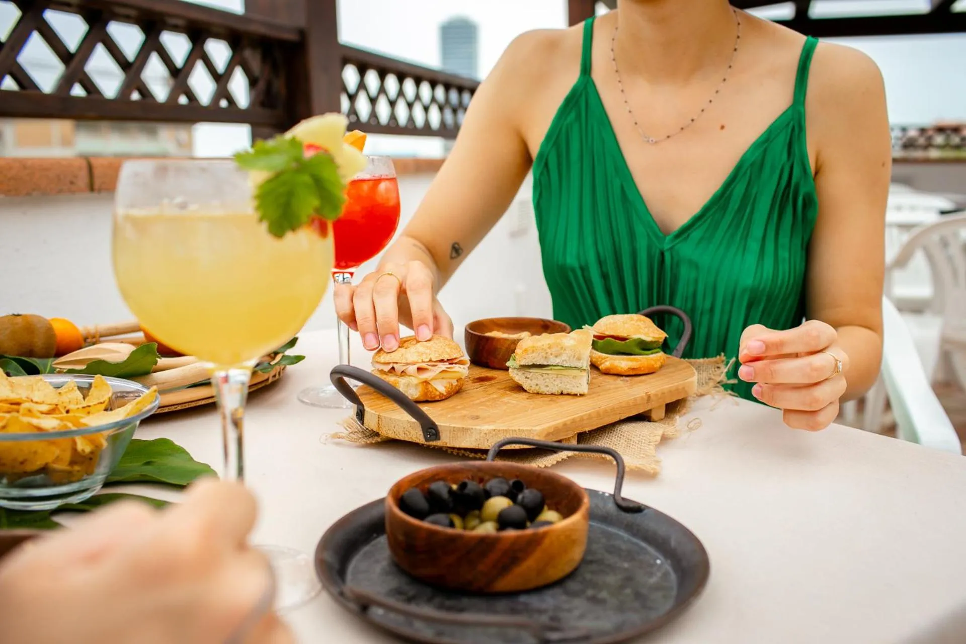 Drinks in New Bristol Sport Hotel