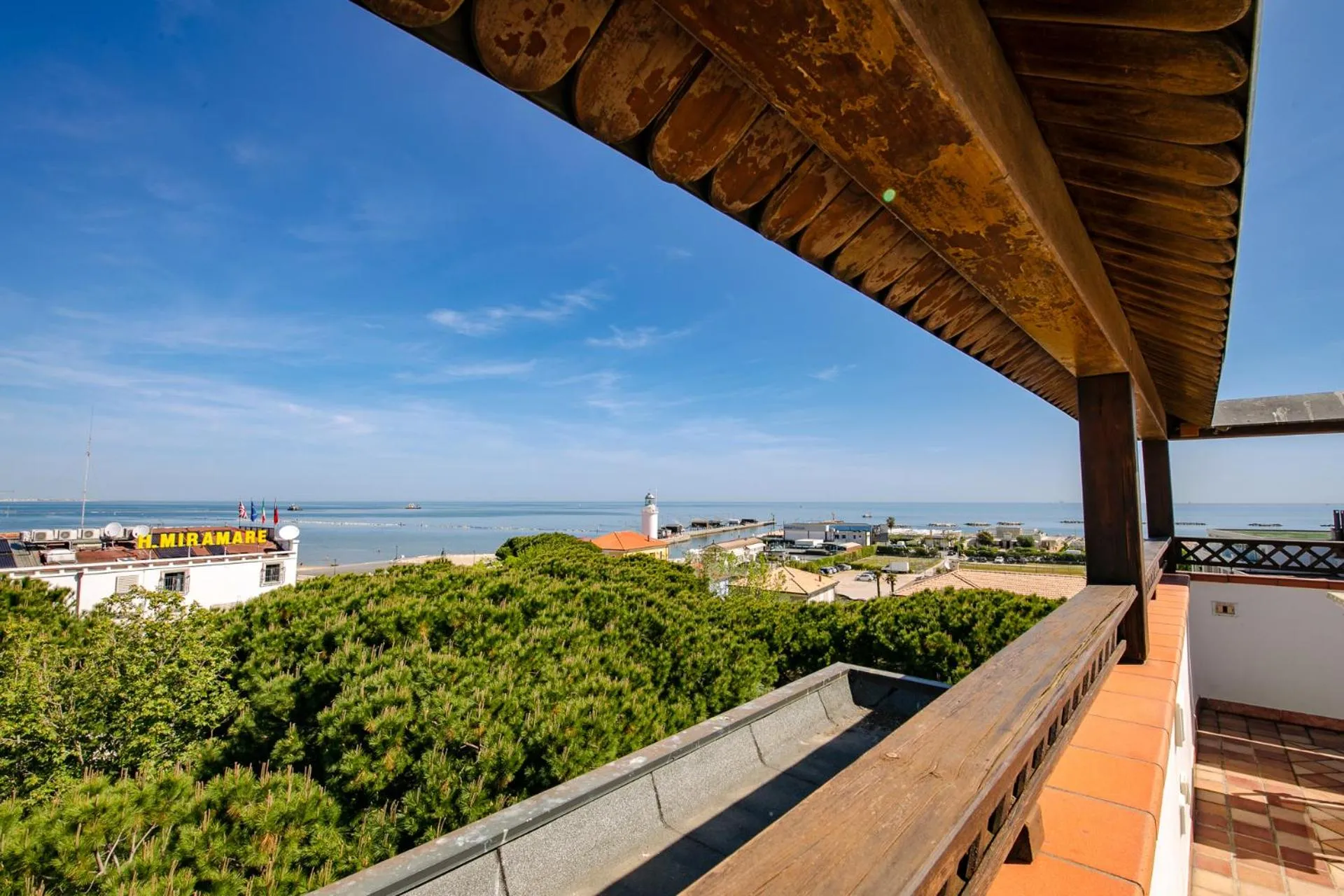 Balcony/Terrace in New Bristol Sport Hotel