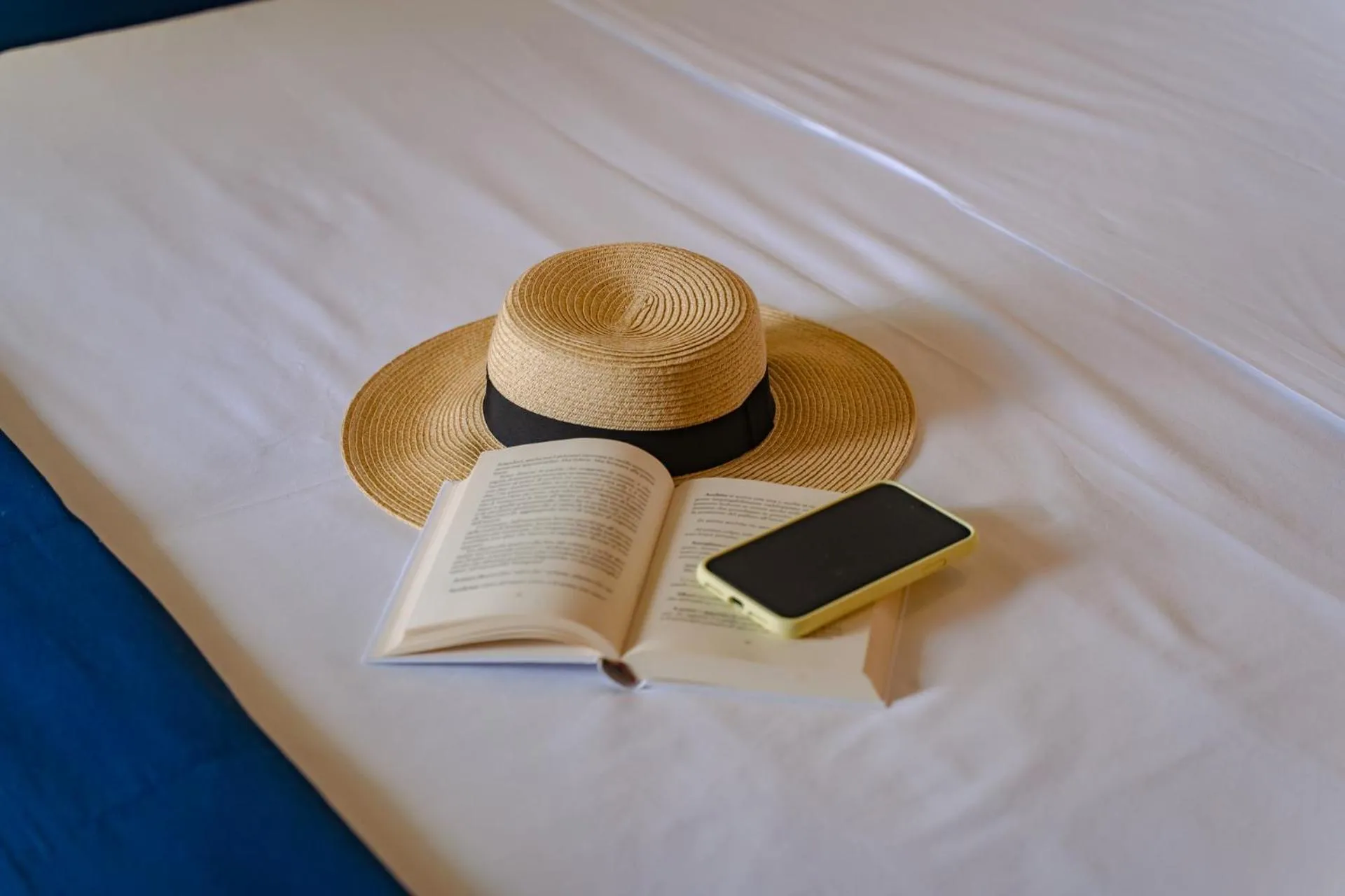 Bedroom, Bed in New Bristol Sport Hotel