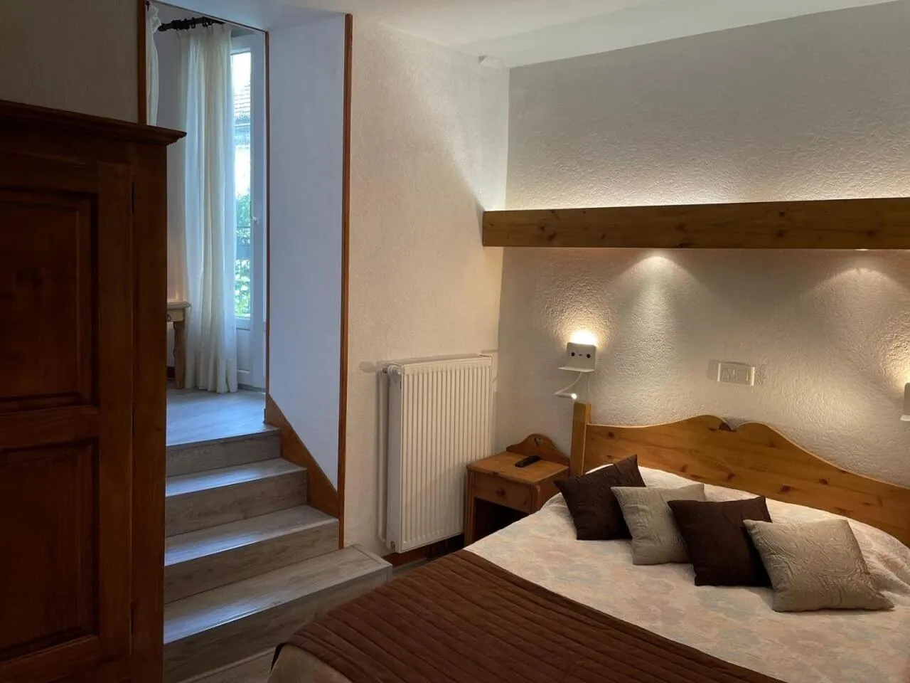 Bed in Hotel de Bourgogne