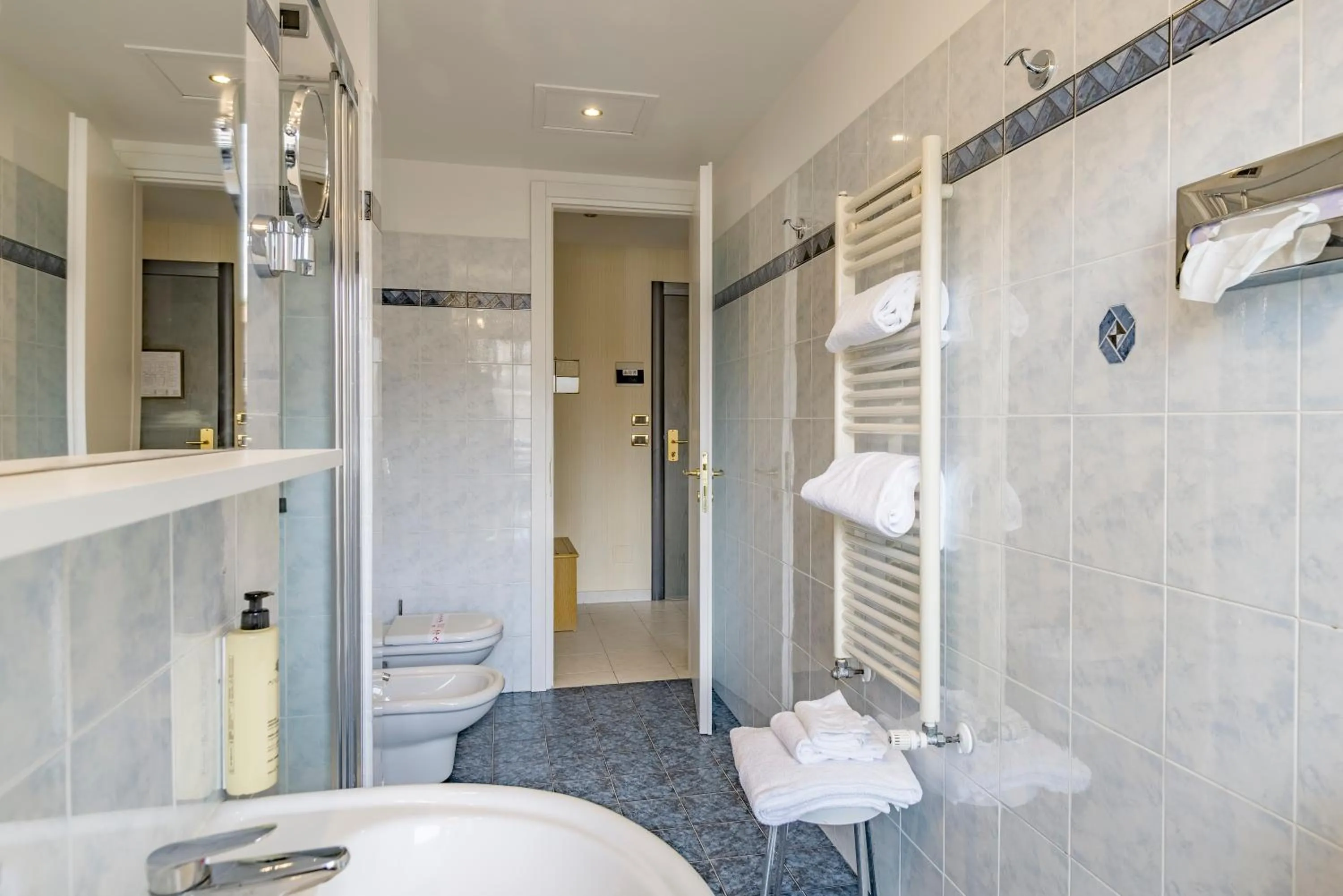 Bathroom in Hotel Garden Lido