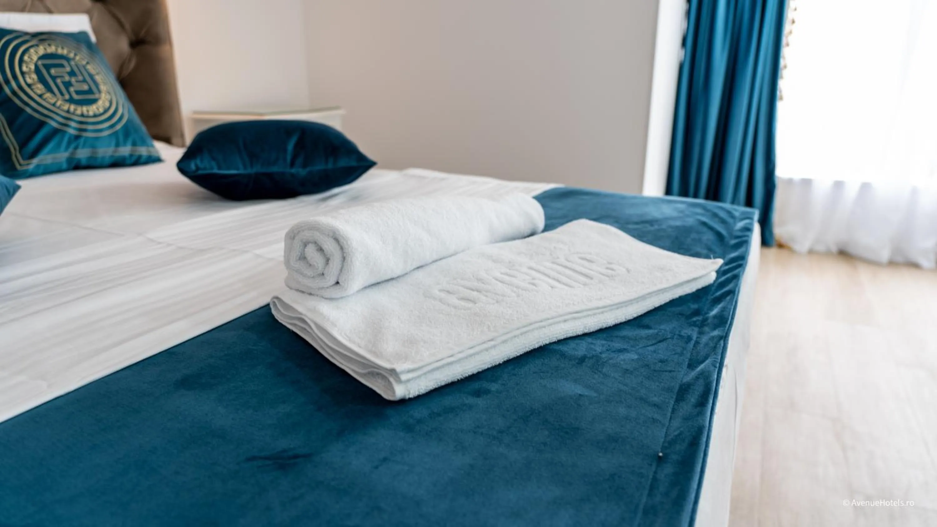 Bed in Avenue Venus - Avenue Hotels