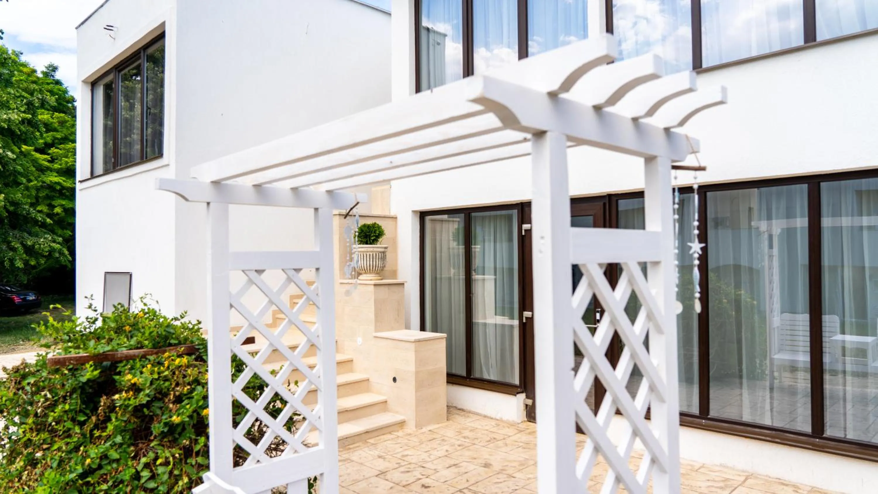 Property building in Avenue Venus - Avenue Hotels