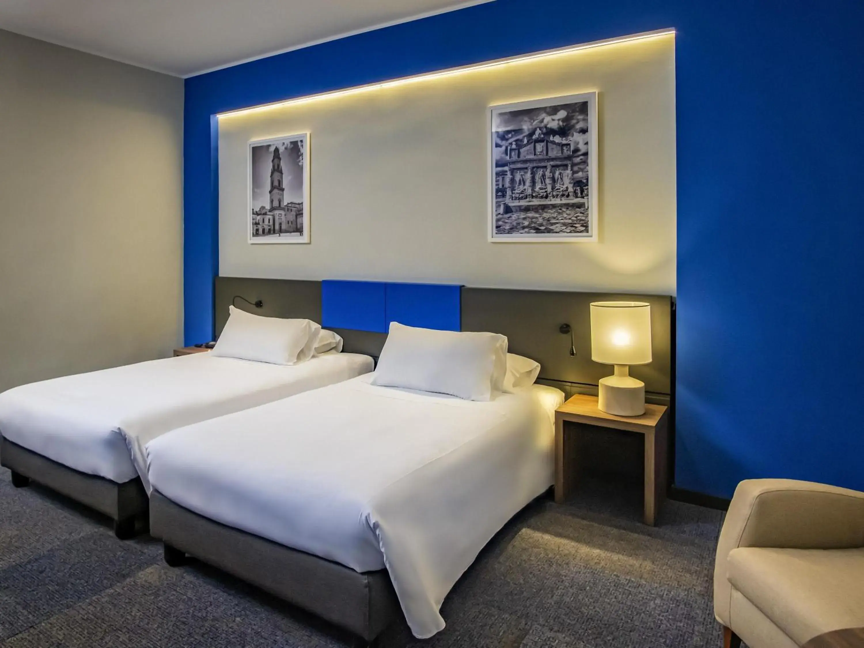 Bedroom, Bed in Mercure Hotel President Lecce Bedroom, Bed in Mercure Hotel President Lecce