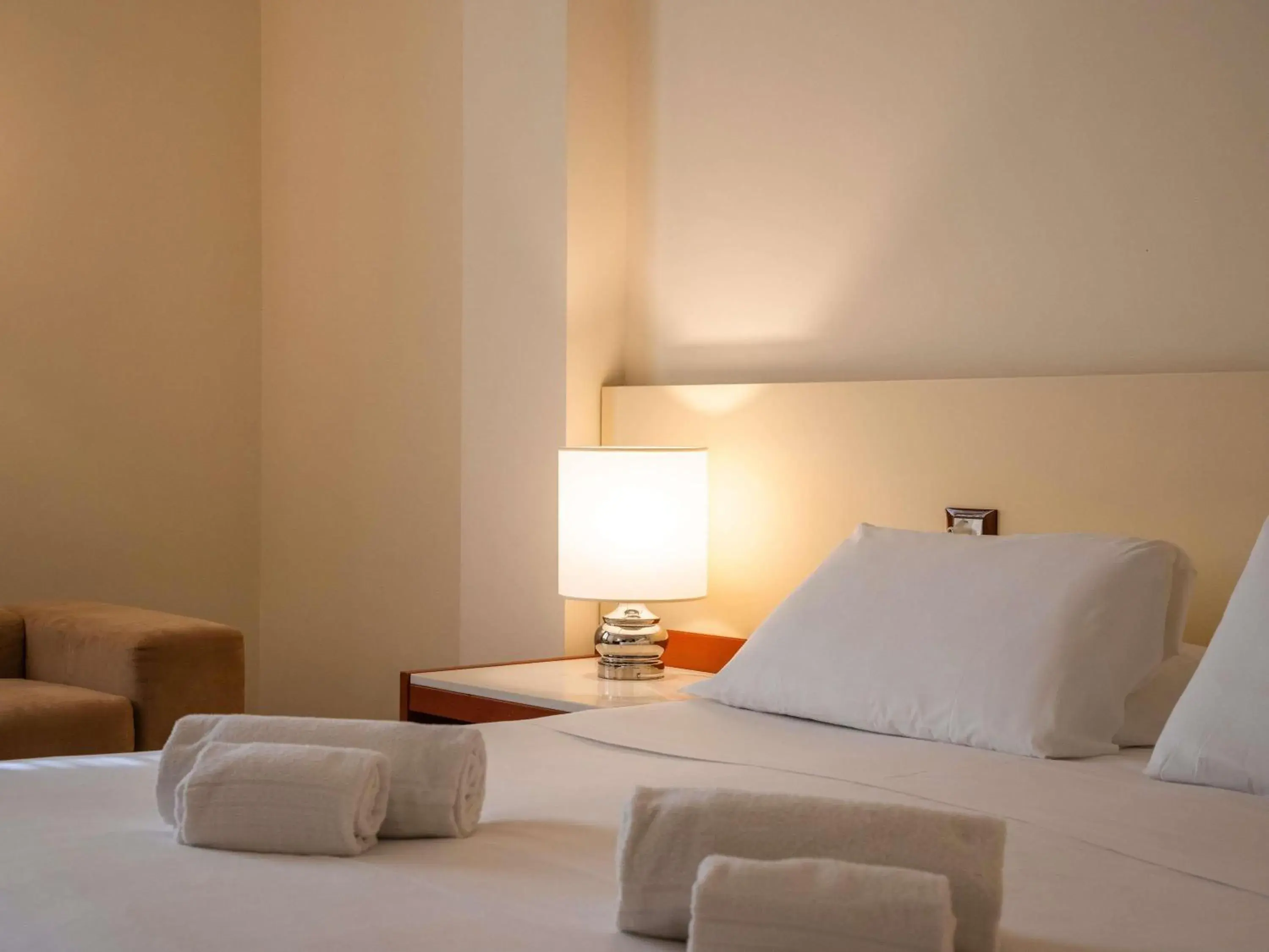 Bedroom, Bed in Mercure Hotel President Lecce Bedroom, Bed in Mercure Hotel President Lecce