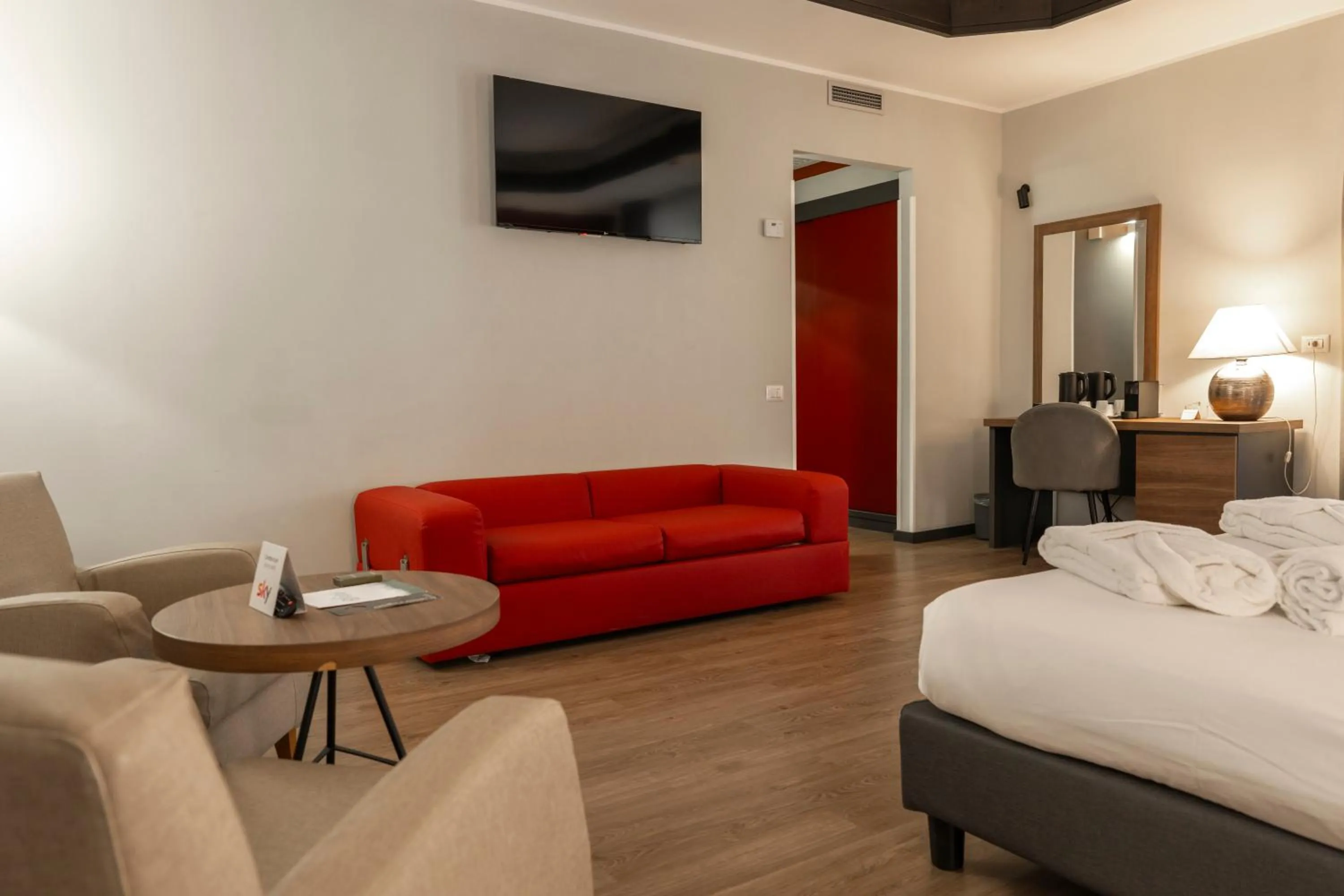 Bedroom, Bed in Mercure Hotel President Lecce