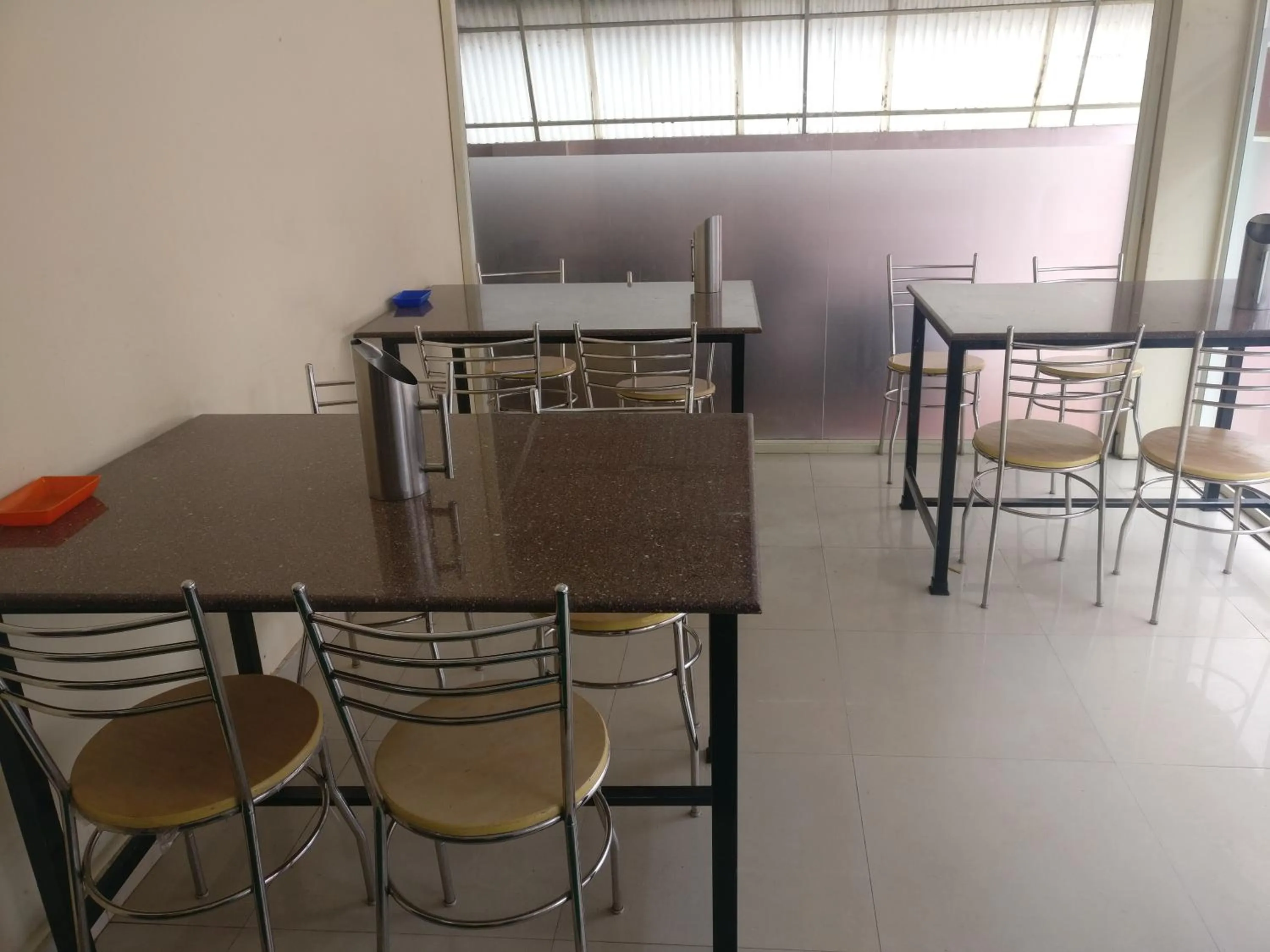 Breakfast in A V Residency