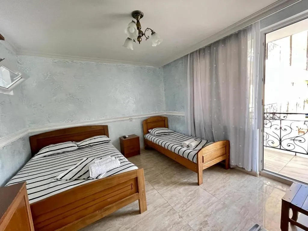 Property building in Del Mar