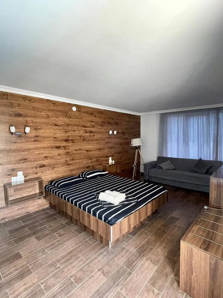 Property building in Del Mar