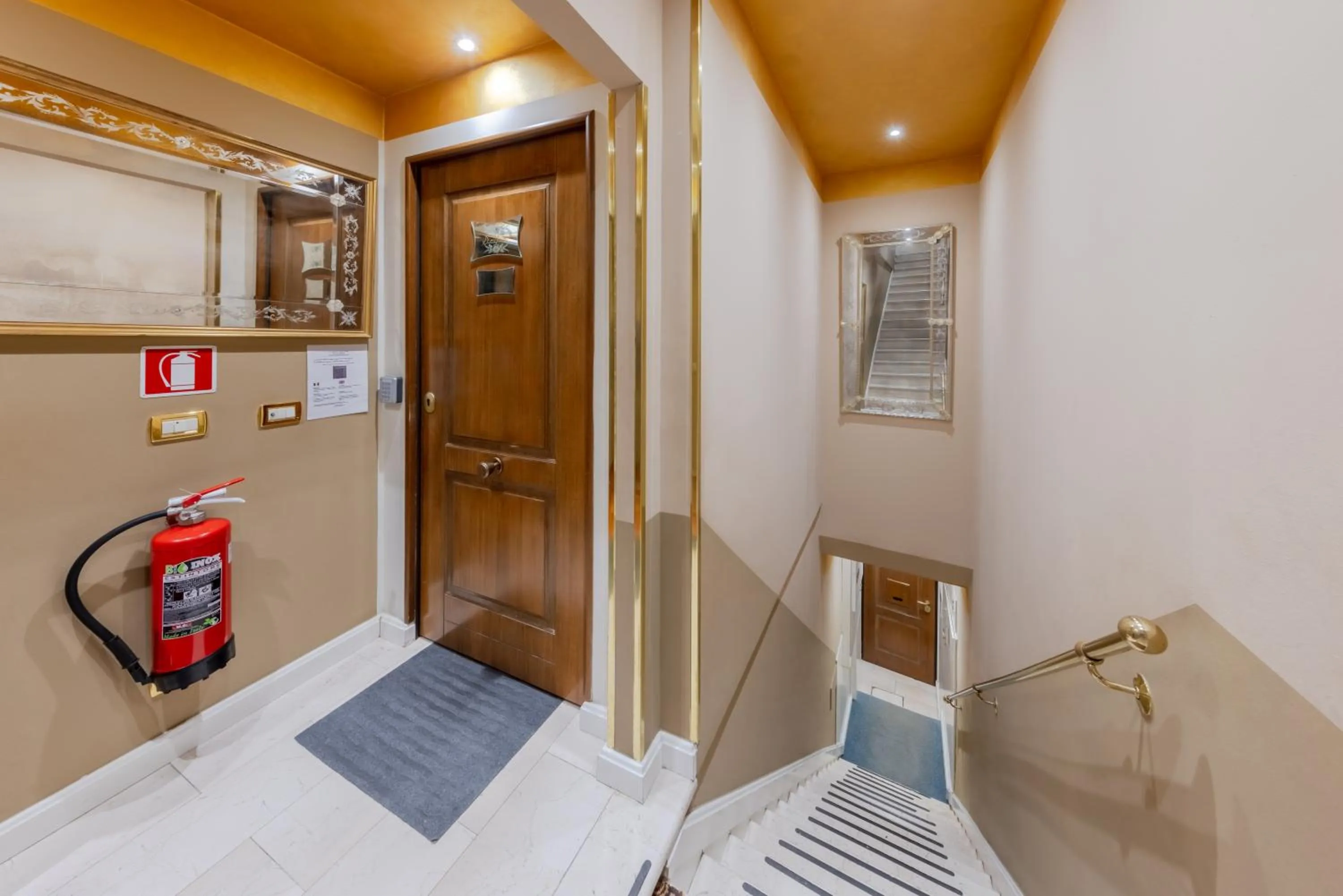 Facade/entrance, Bed in Cà dell'arte Suite