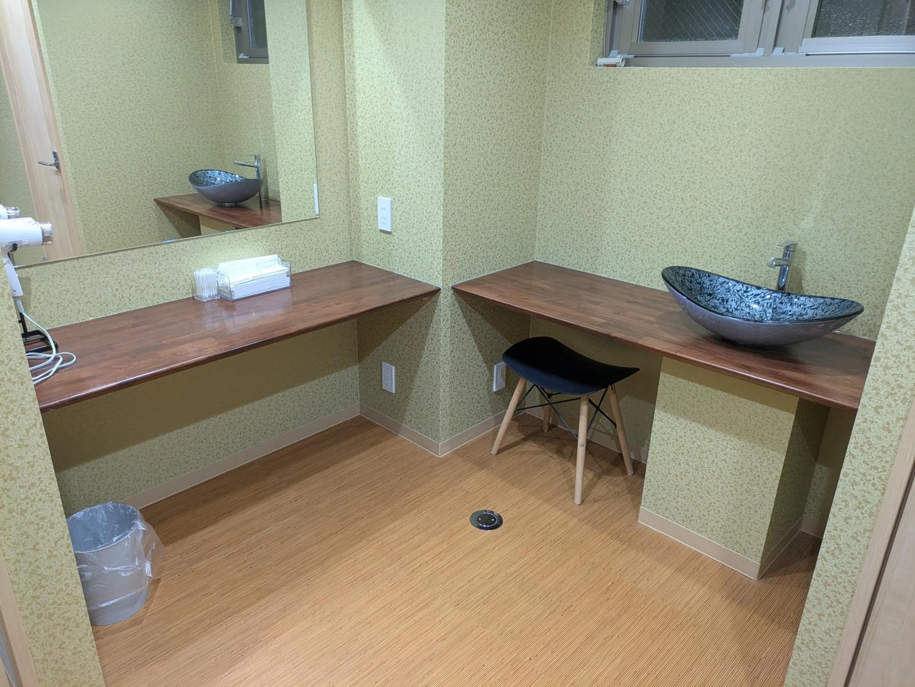 Public Bath in HOTEL ERENOA