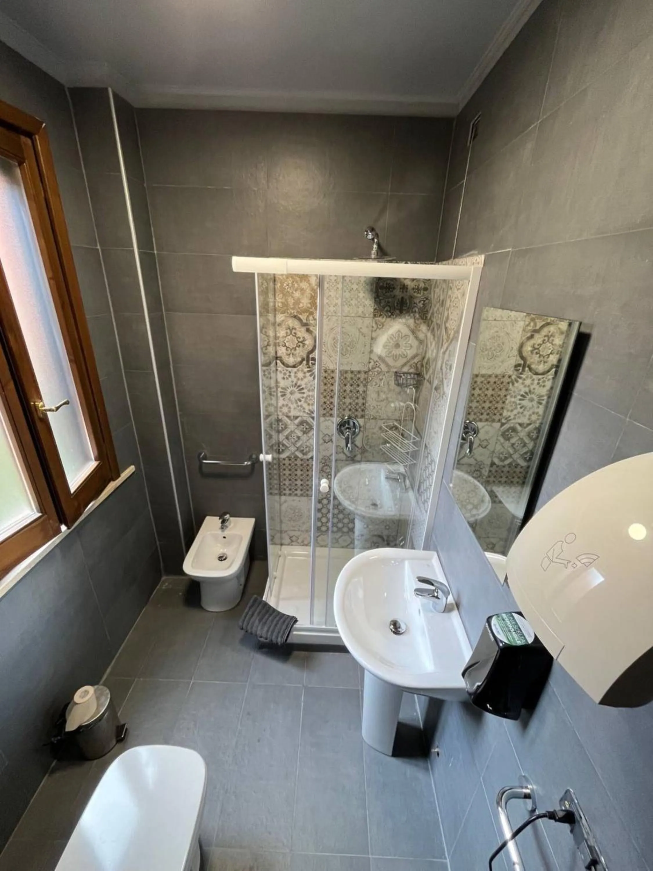 Bathroom in Free Hostels Roma