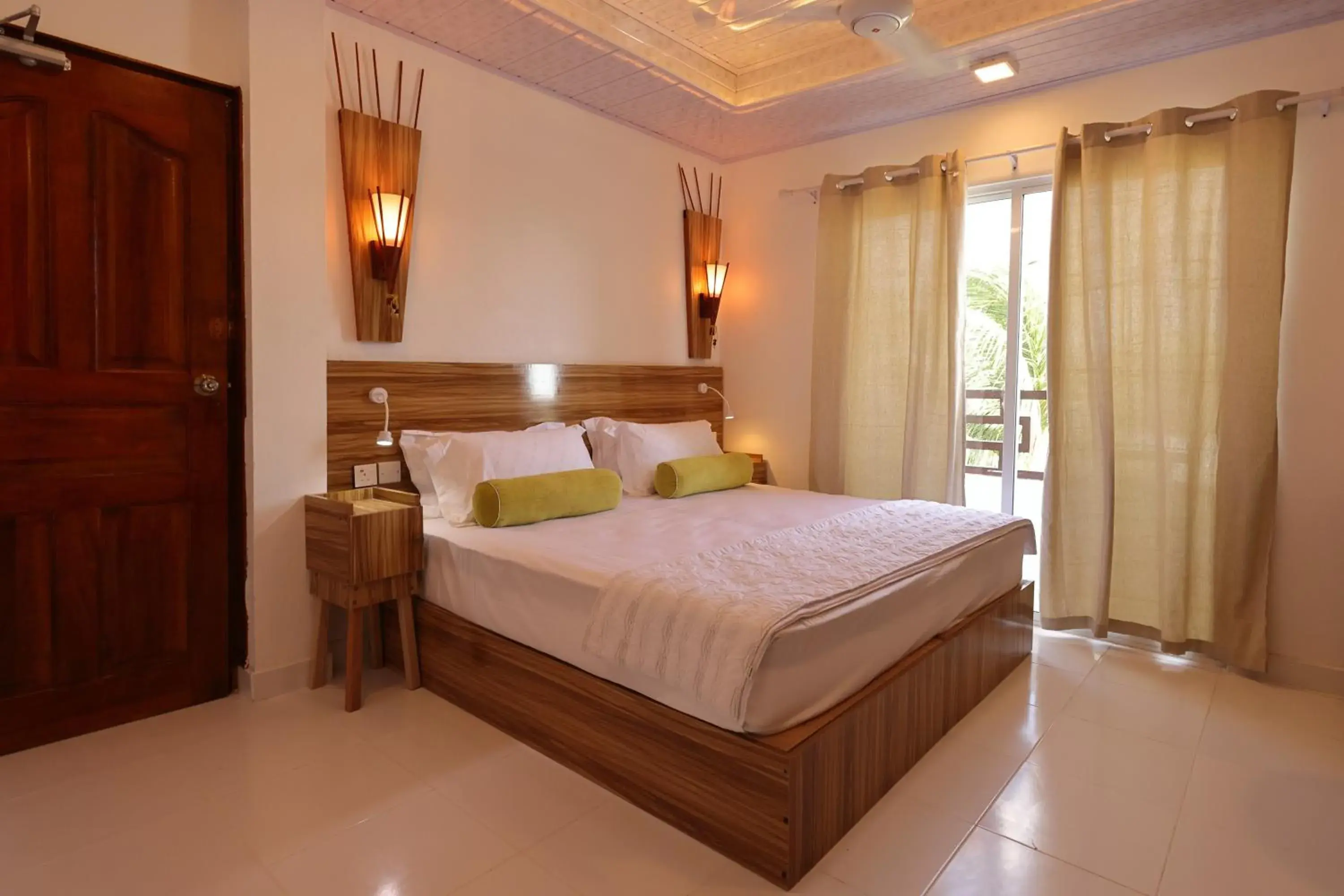Deluxe Double Room - single occupancy in Batuta Maldives Fourson Deluxe Double Room - single occupancy in Batuta Maldives Fourson