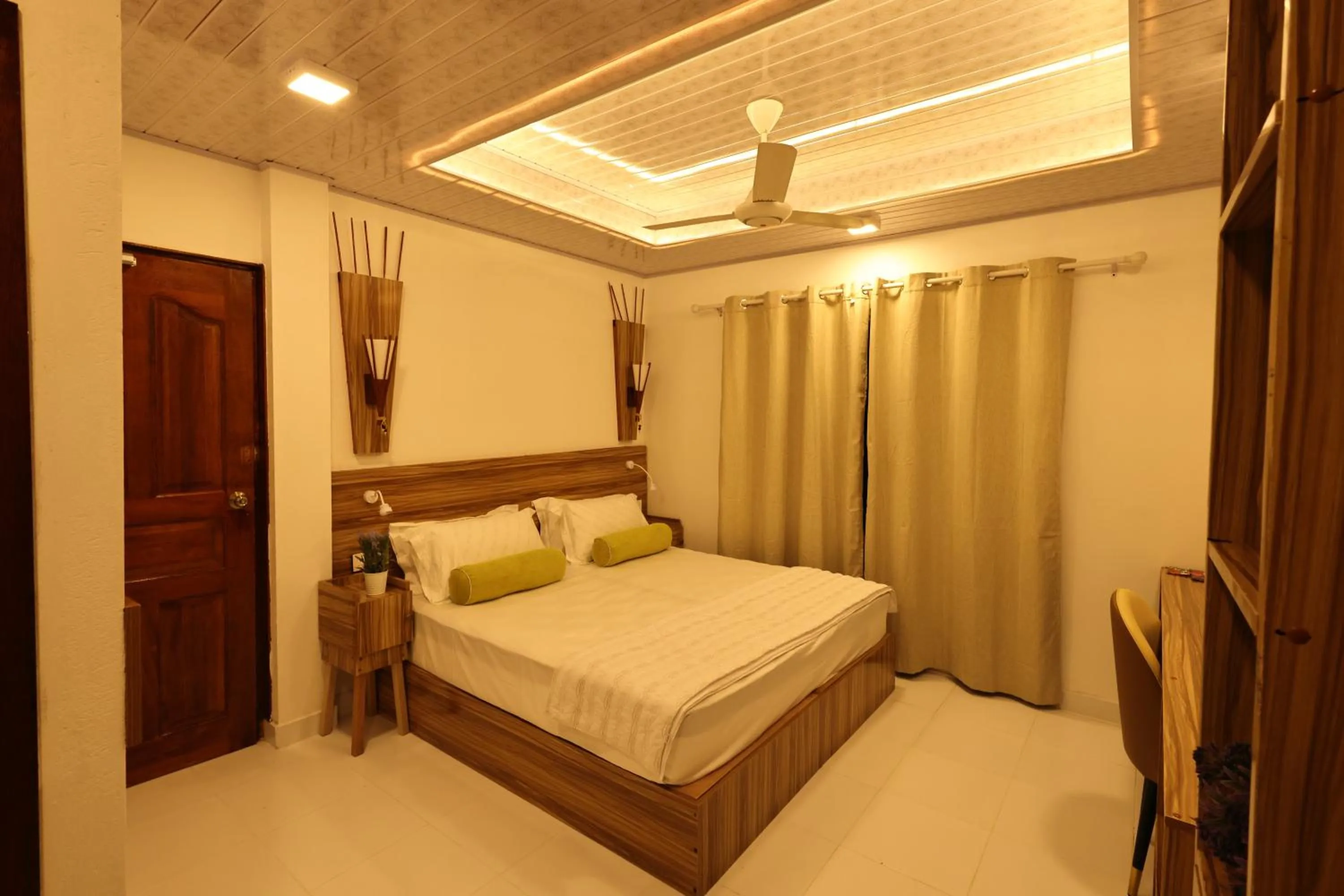 Bed in Batuta Maldives Fourson
