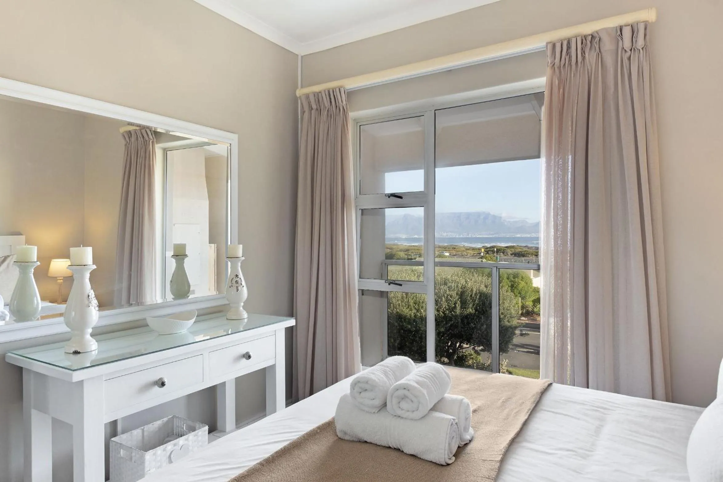 Other, Bed in Big Bay Beach Club 21