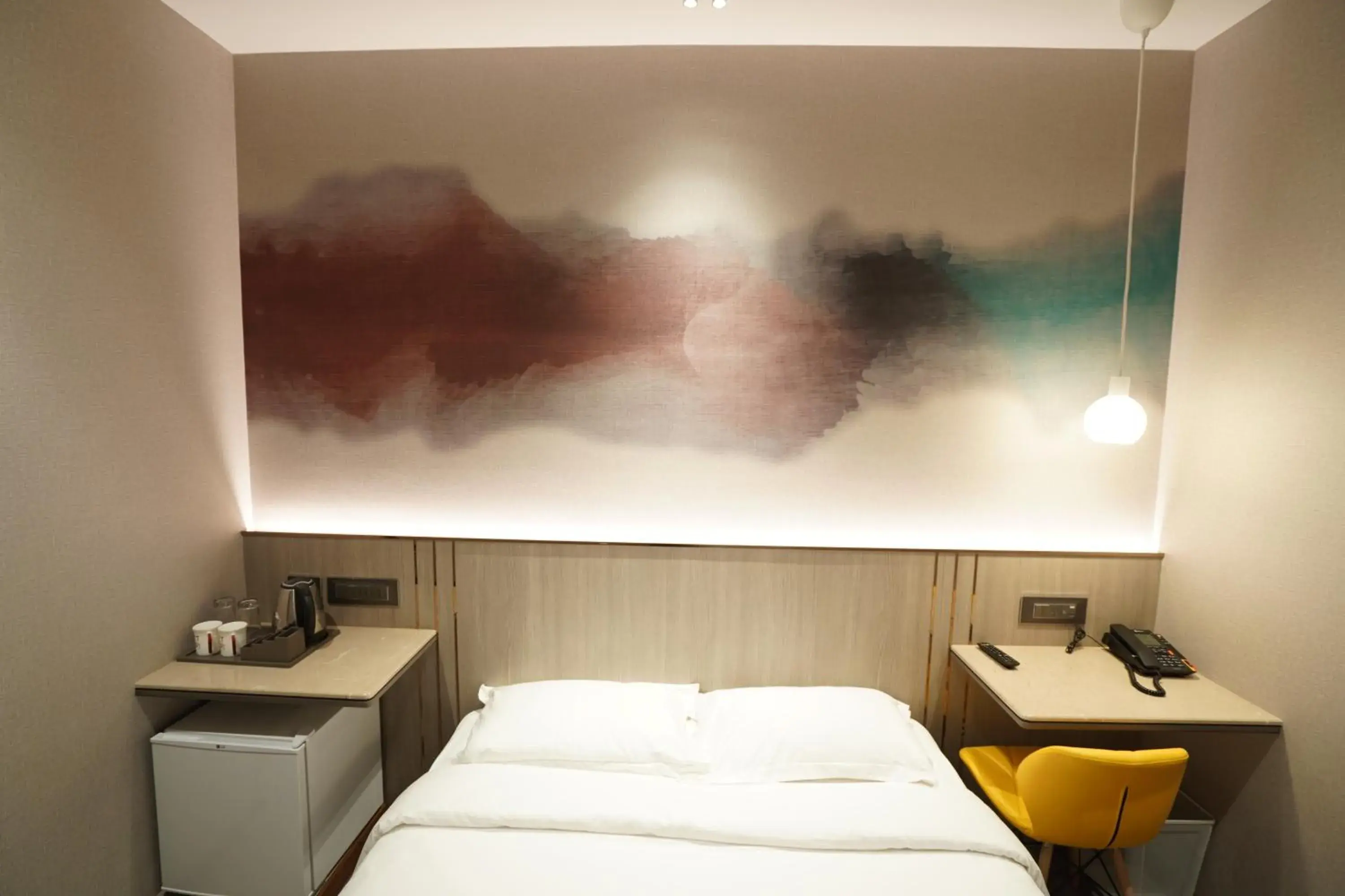 Bed in Ginger Mumbai, Goregaon Bed in Ginger Mumbai, Goregaon