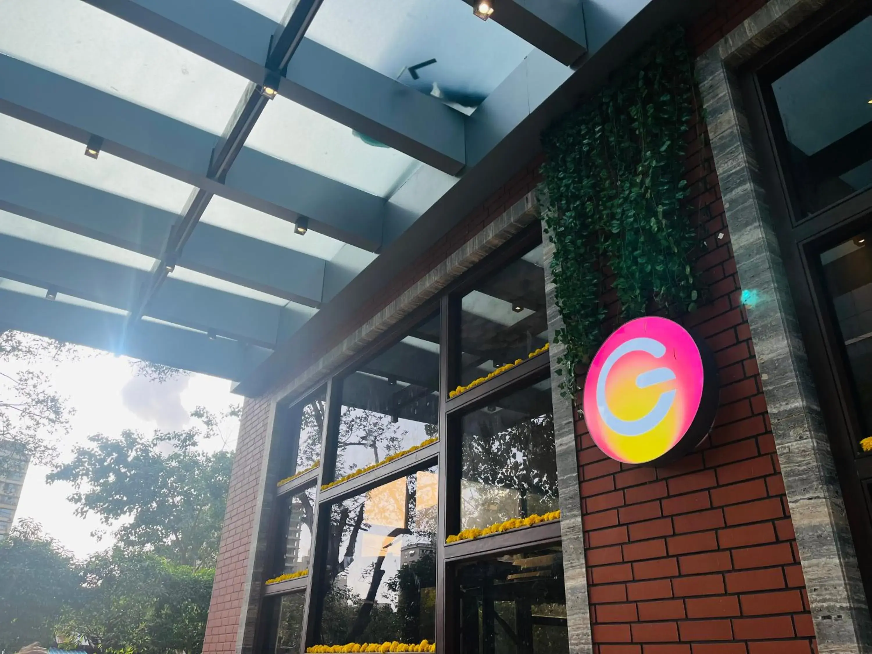 Facade/entrance in Ginger Mumbai, Goregaon Facade/entrance in Ginger Mumbai, Goregaon