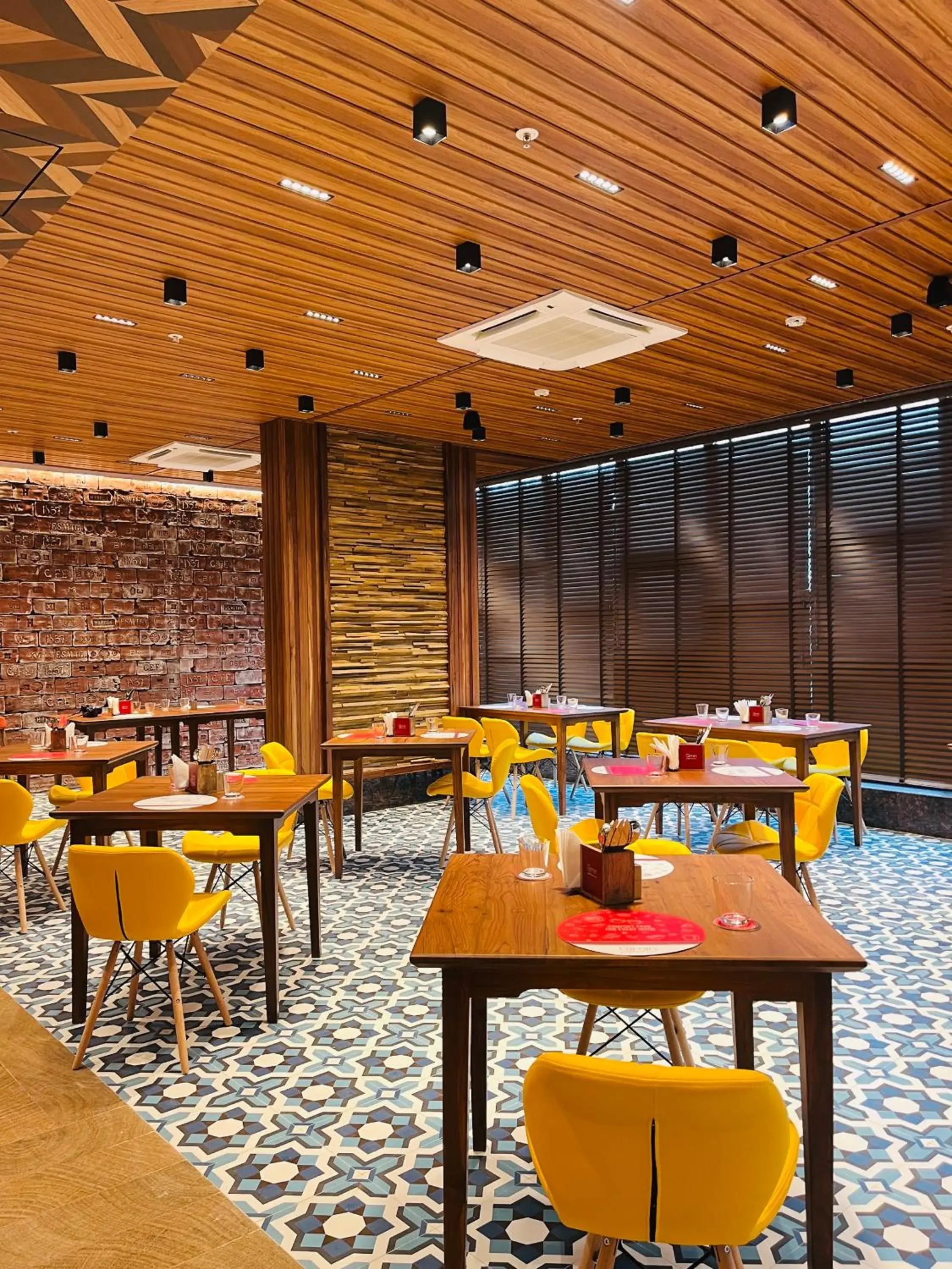 Restaurant/places to eat in Ginger Mumbai, Goregaon Restaurant/places to eat in Ginger Mumbai, Goregaon