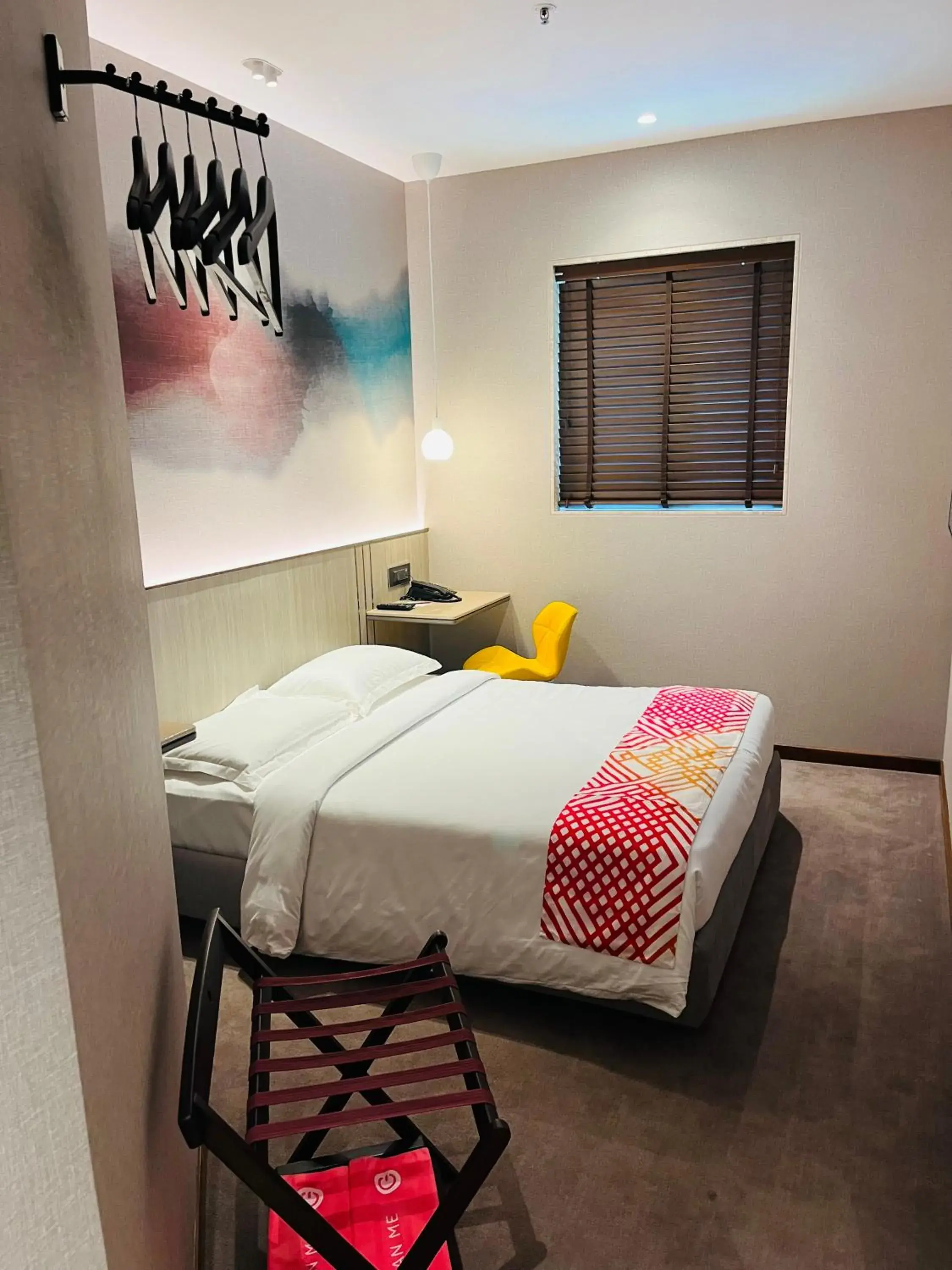 View (from property/room), Bed in Ginger Mumbai, Goregaon View (from property/room), Bed in Ginger Mumbai, Goregaon