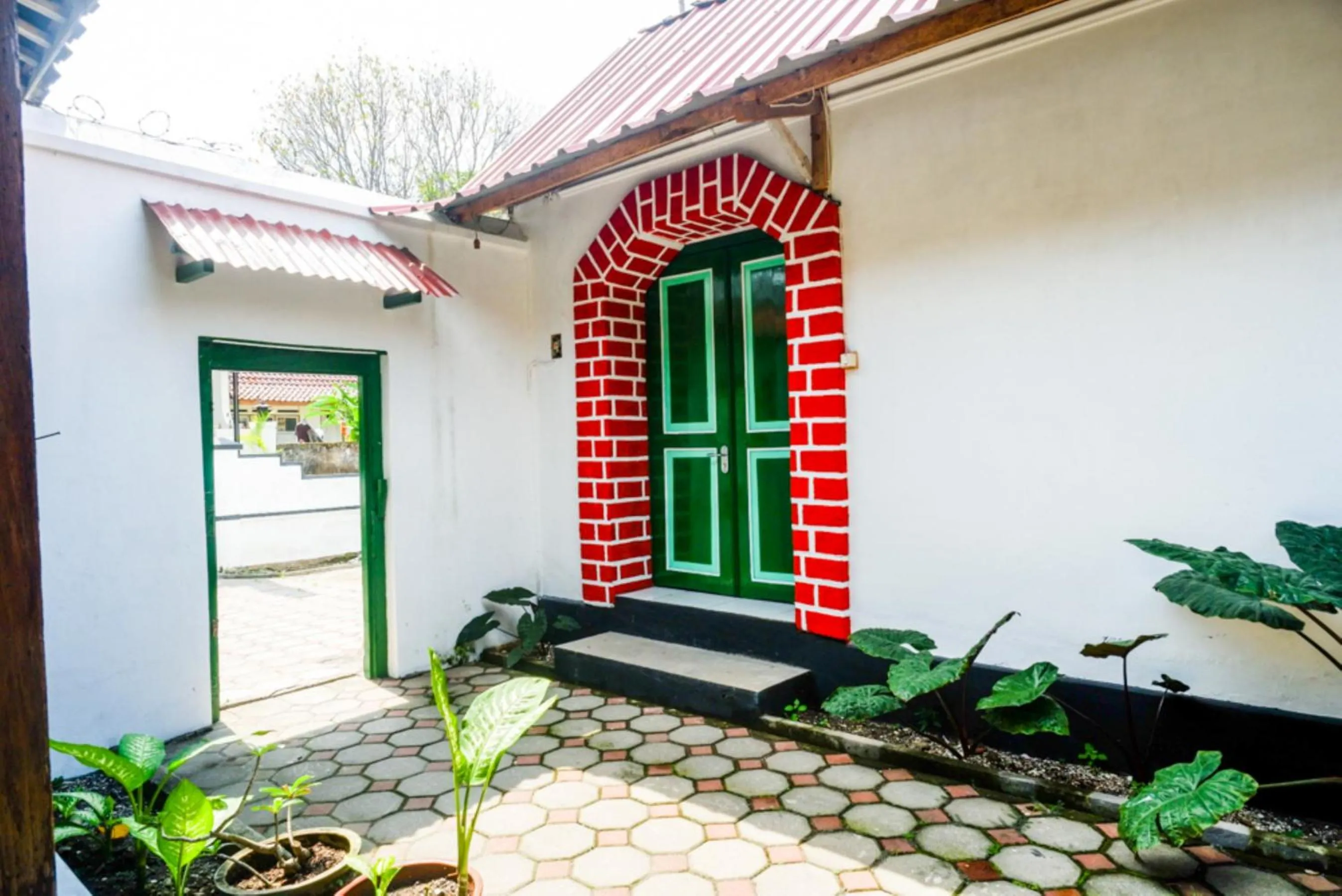 RedDoorz Syariah @ Ndalem Kembang Sore Yogyakarta