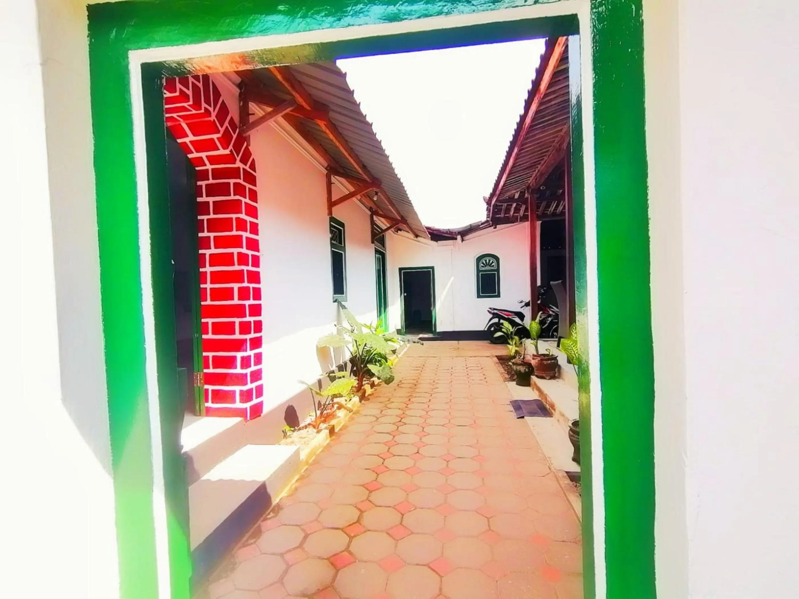 RedDoorz Syariah @ Ndalem Kembang Sore Yogyakarta