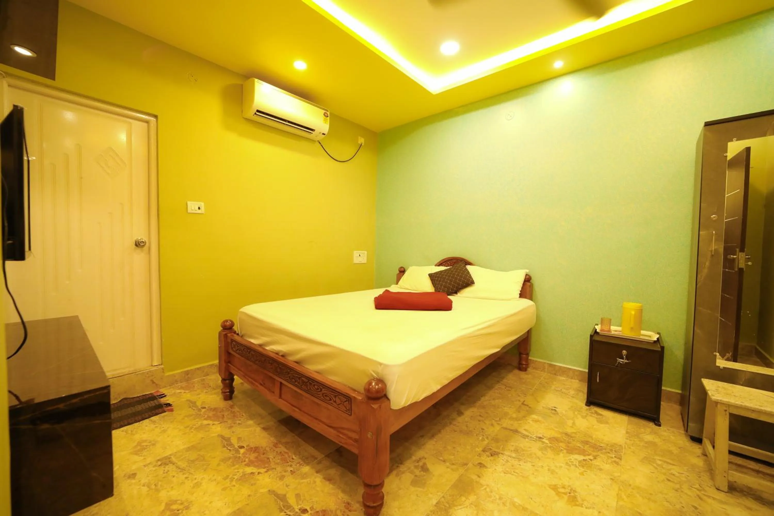 Bed in DayLight Stay