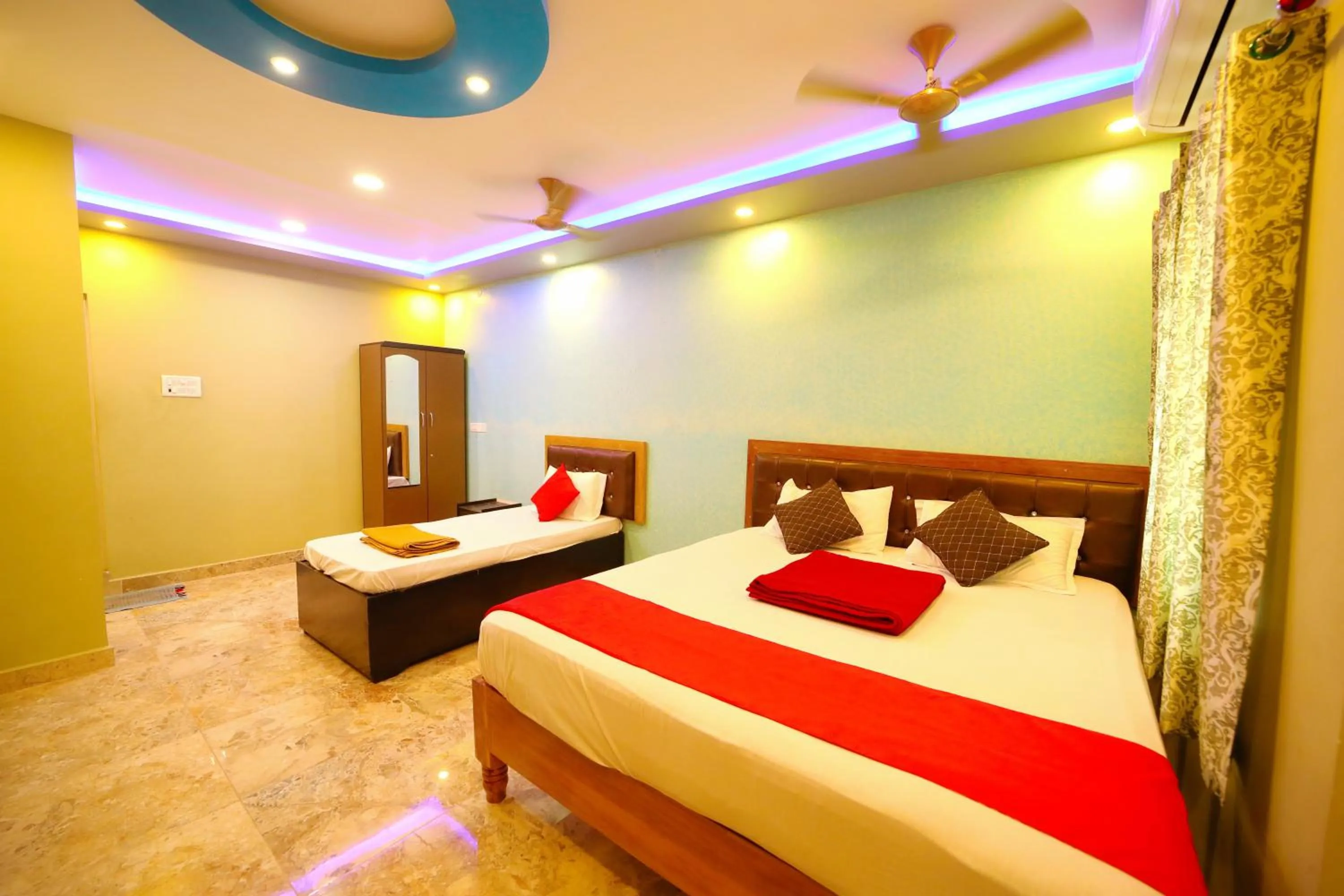 Bed in DayLight Stay