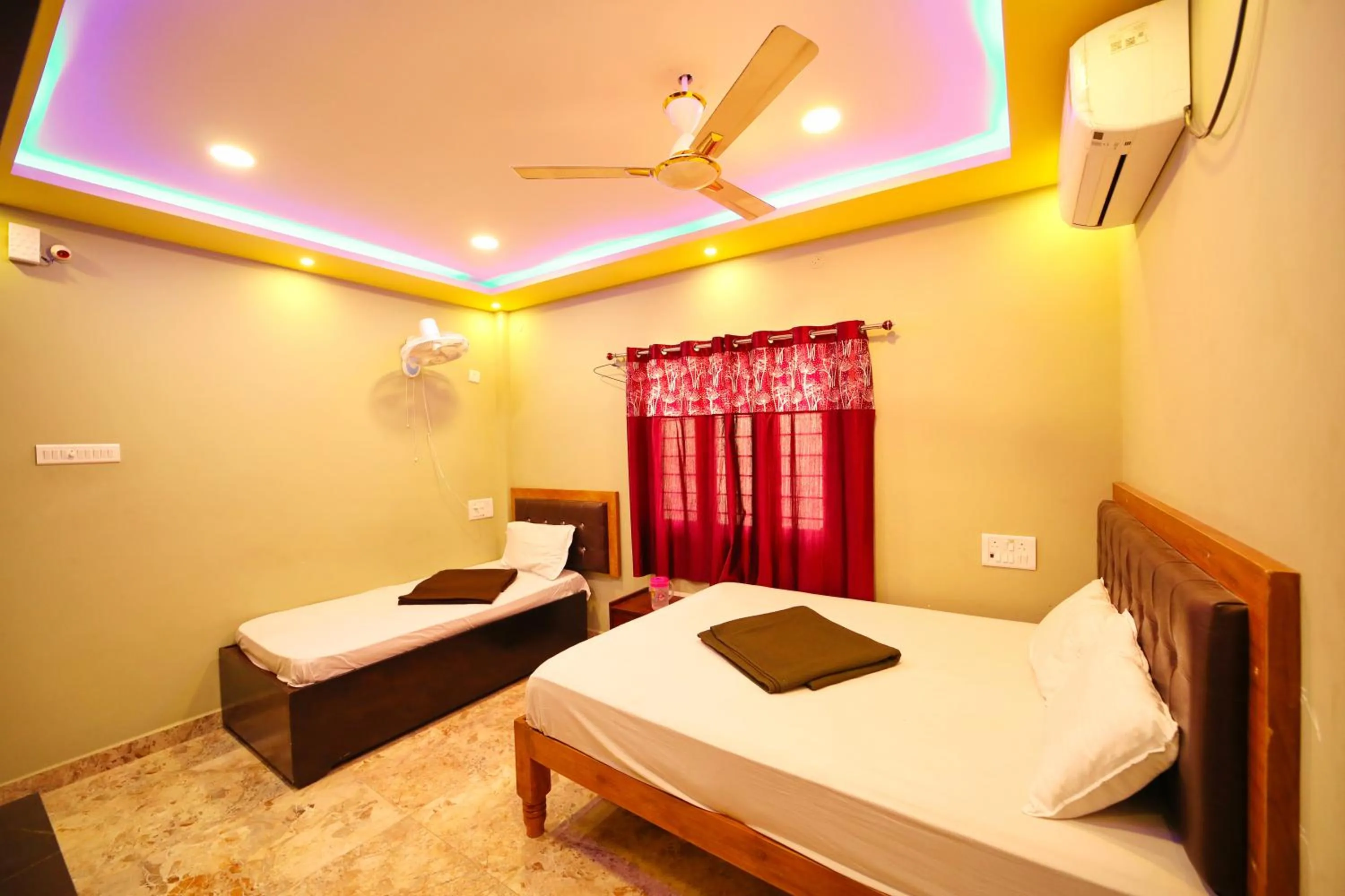 Bed in DayLight Stay