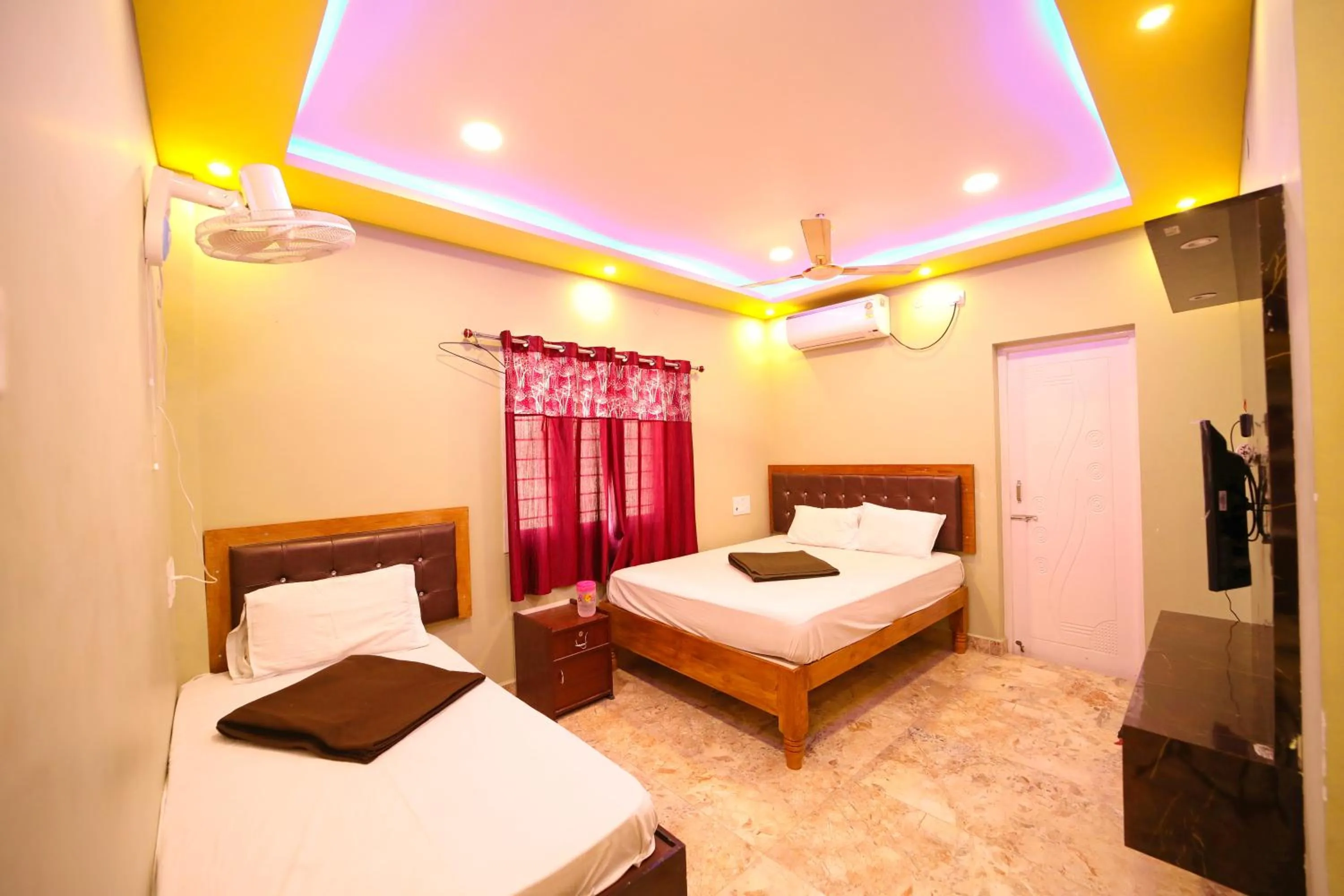 Bed in DayLight Stay